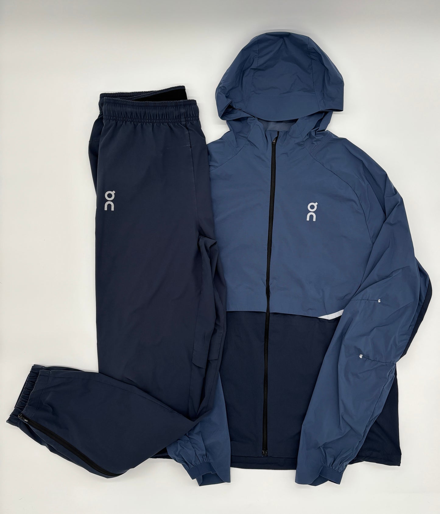 ON RUNNING TRACKSUIT