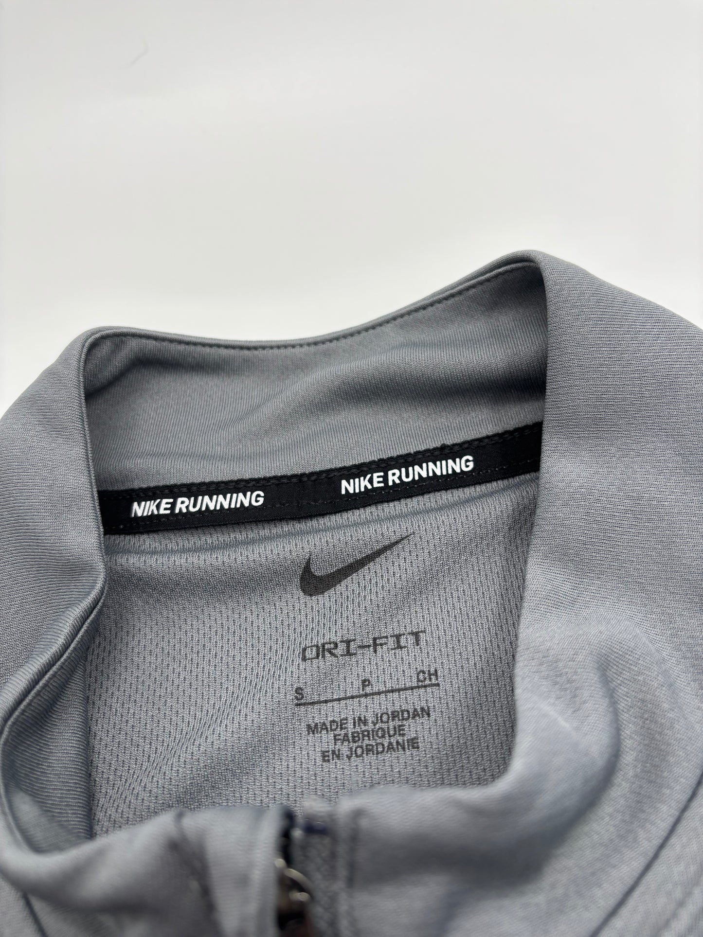 NIKE HALF ZIP