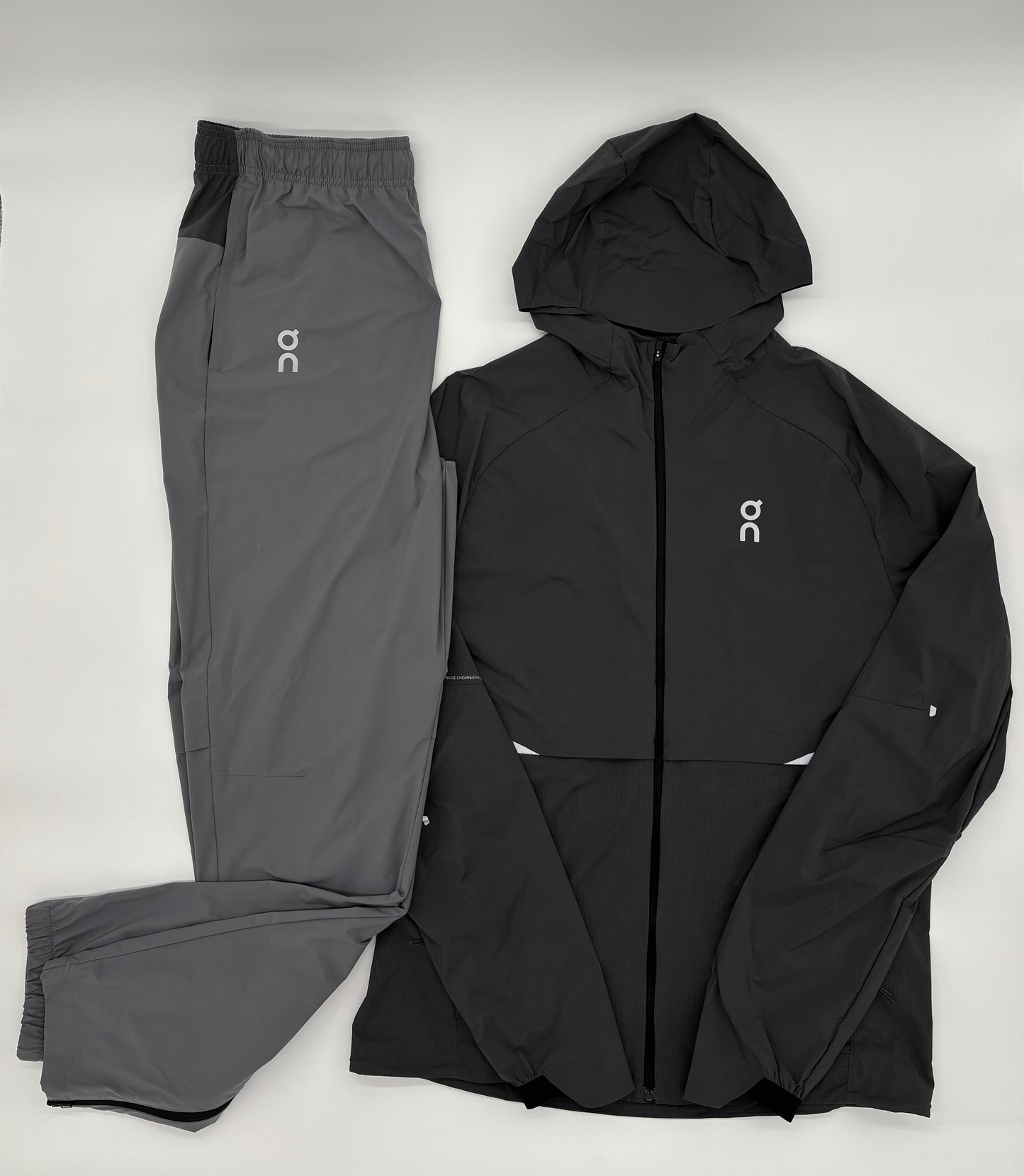 ON RUNNING TRACKSUIT