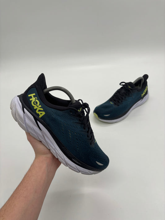 HOKA TRAINERS