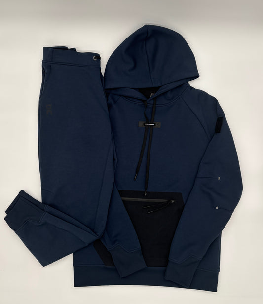 ON RUNNING TRACKSUIT