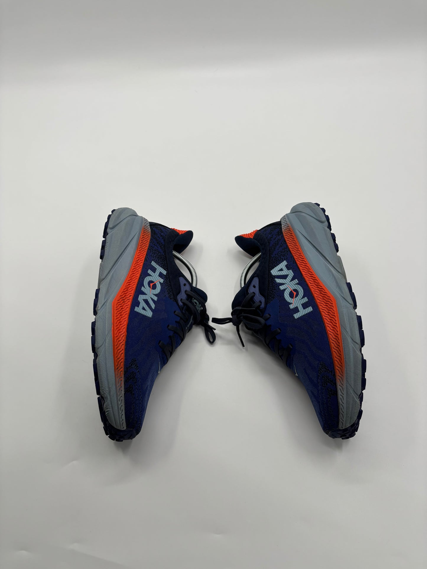 HOKA TRAINERS
