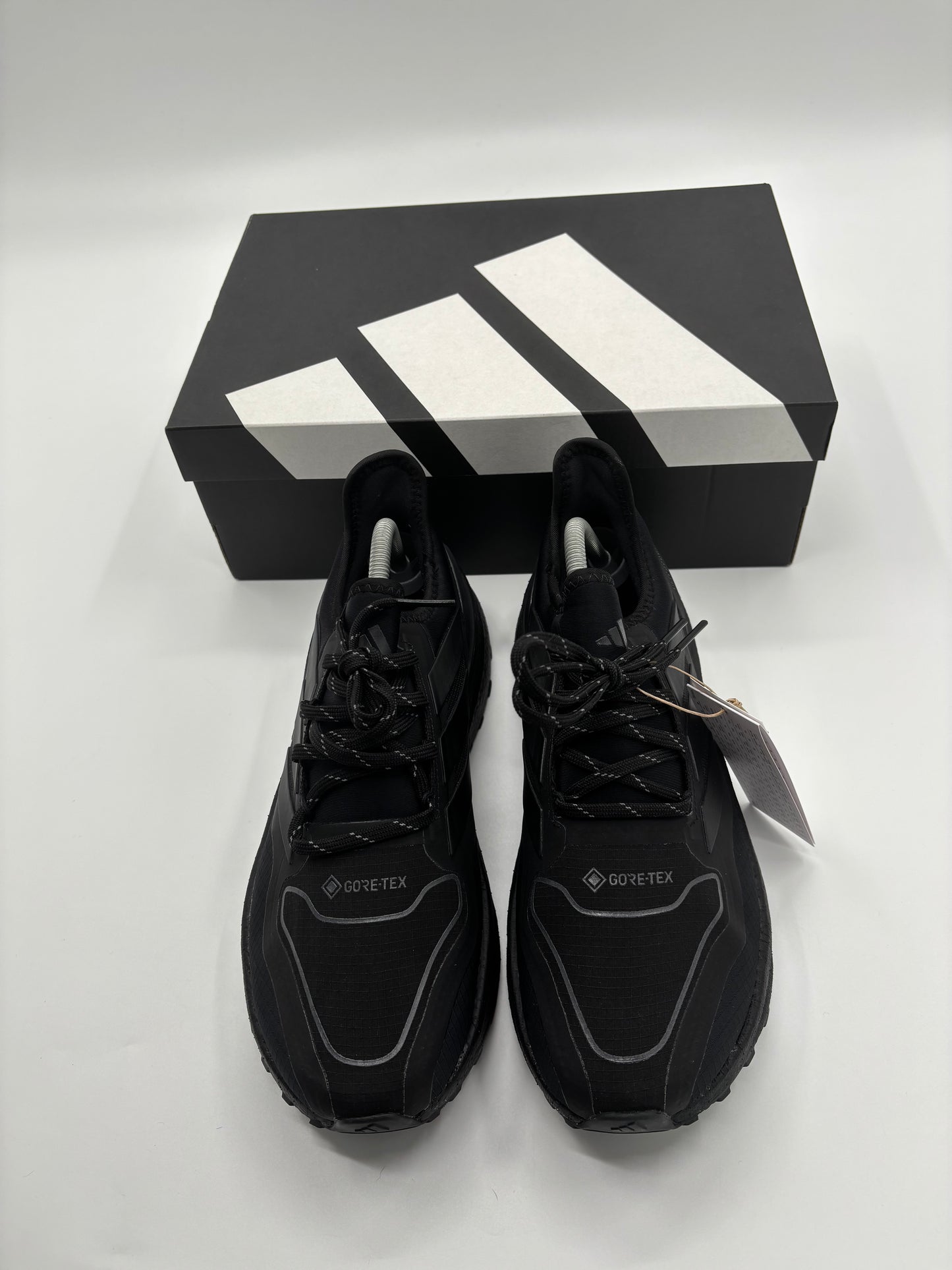 ADIDAS GORETEX TRAINERS