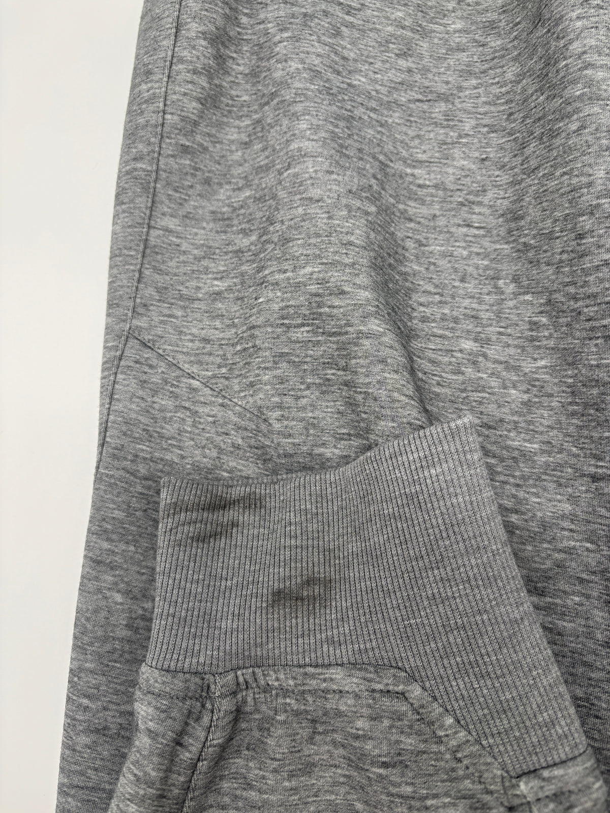 ON RUNNING TRACKSUIT