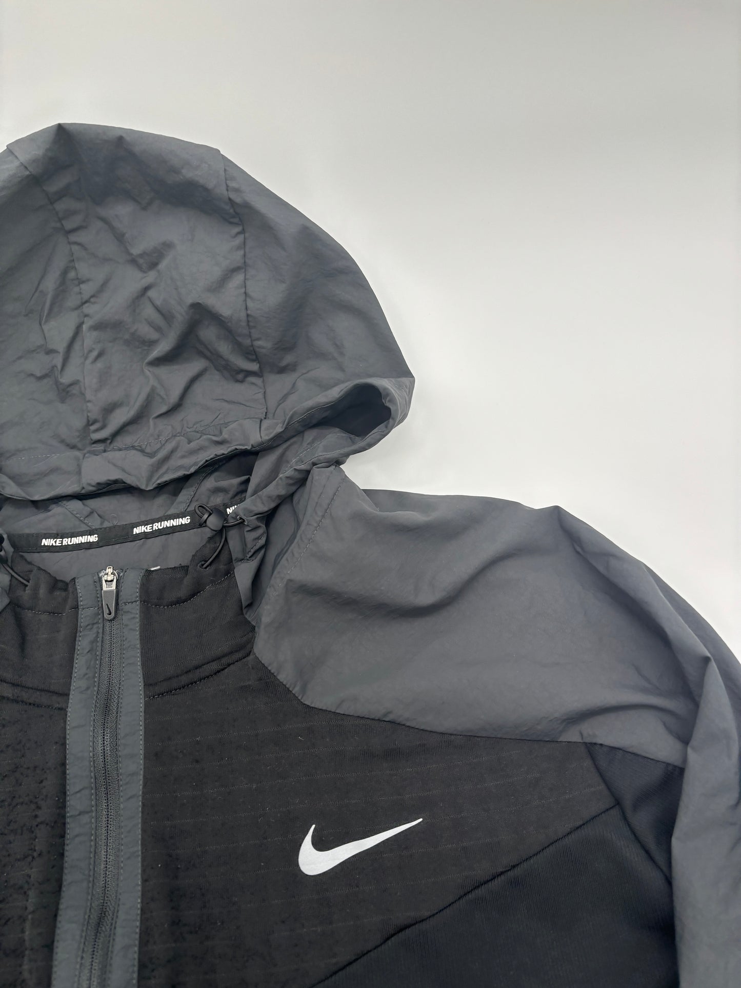 NIKE HALF ZIP