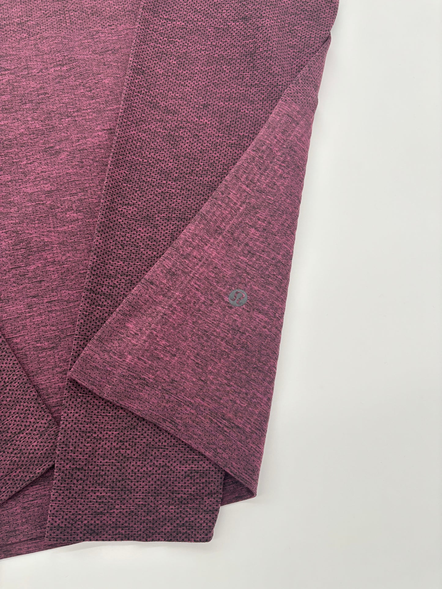 LULULEMON LONG SLEEVED TOP