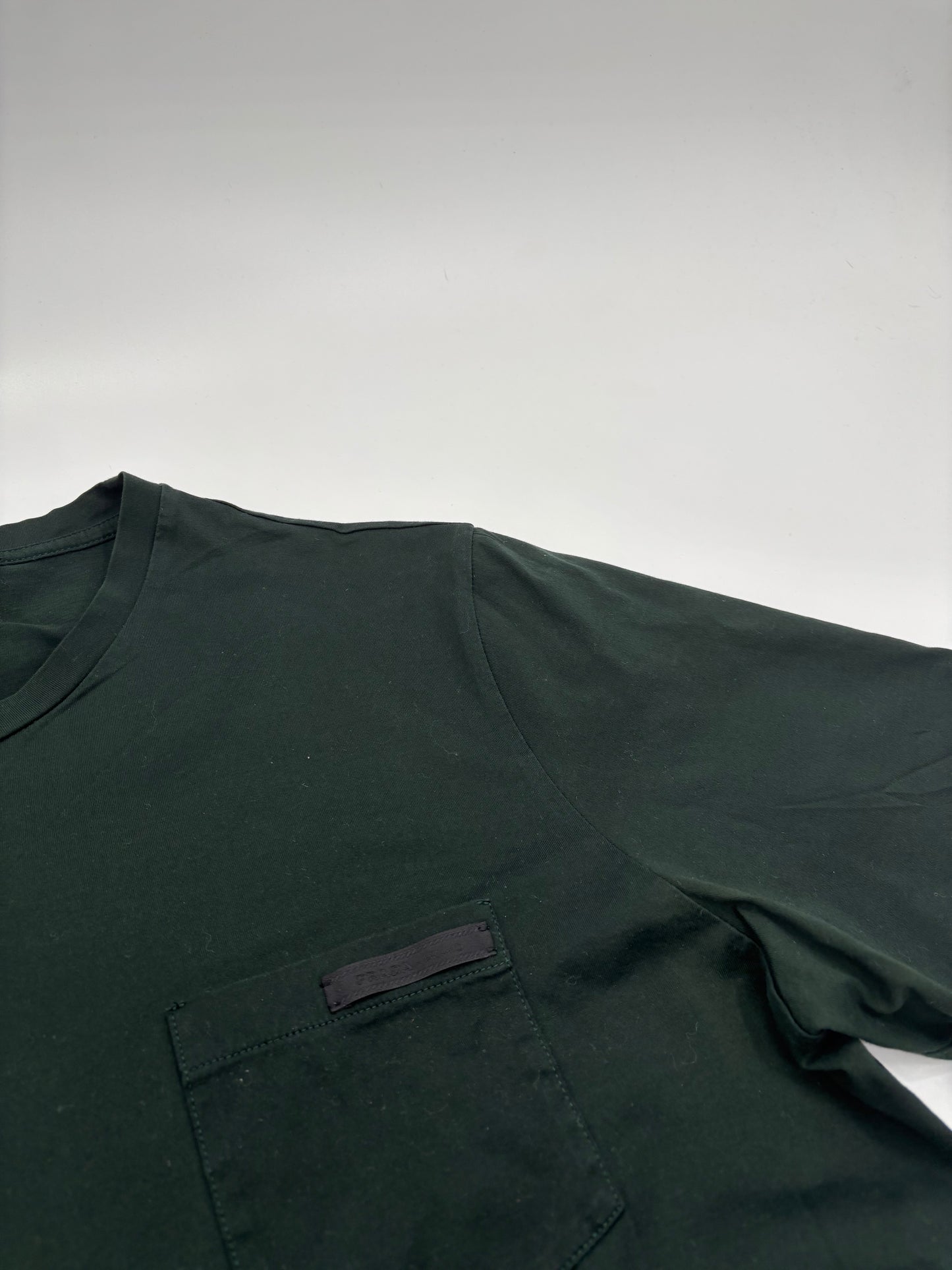 PRADA T-SHIRT