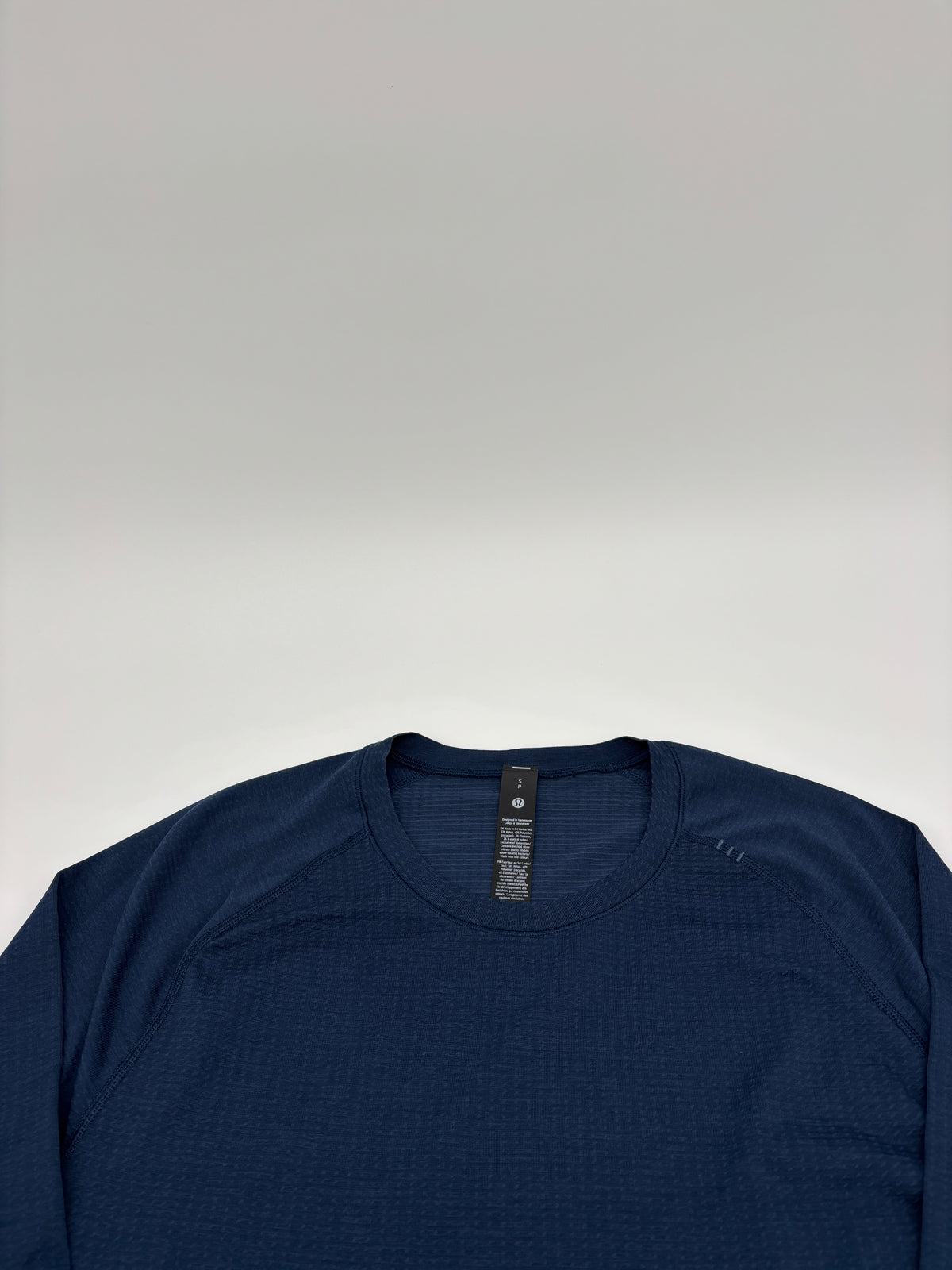 LULULEMON LONG SLEEVED TOP