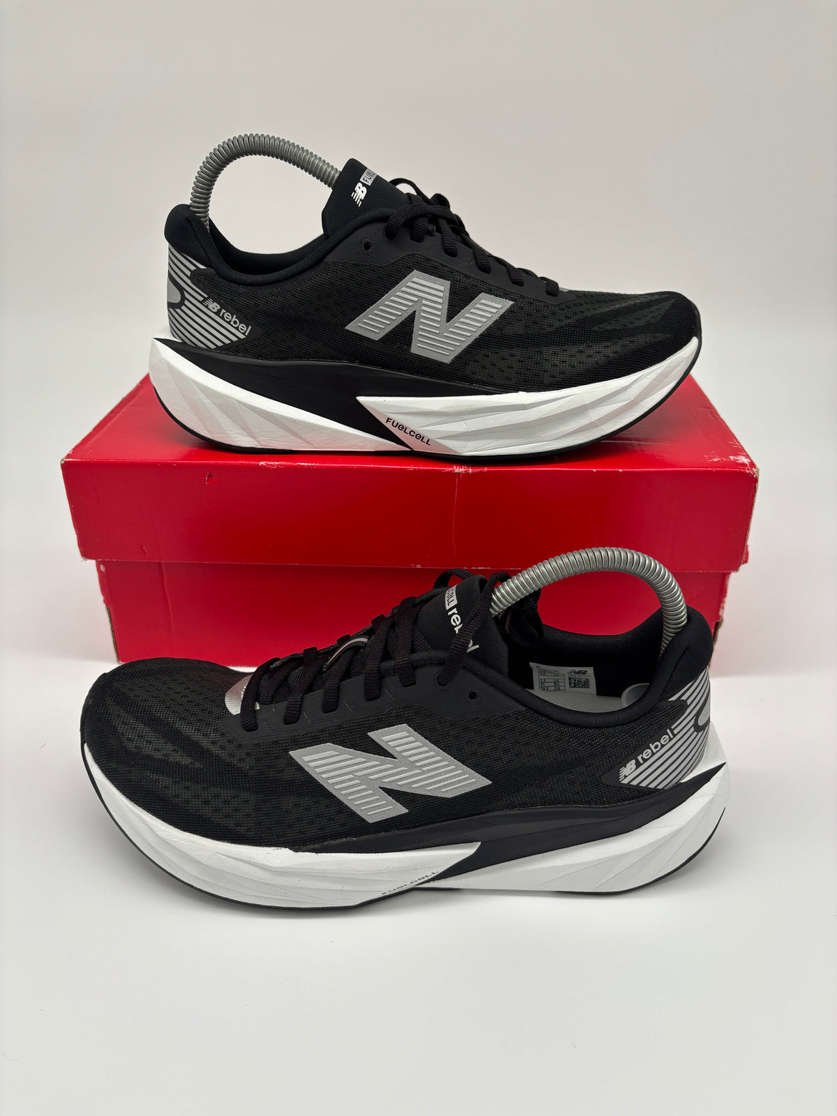 NEW BALANCE FUELCELL TRAINERS