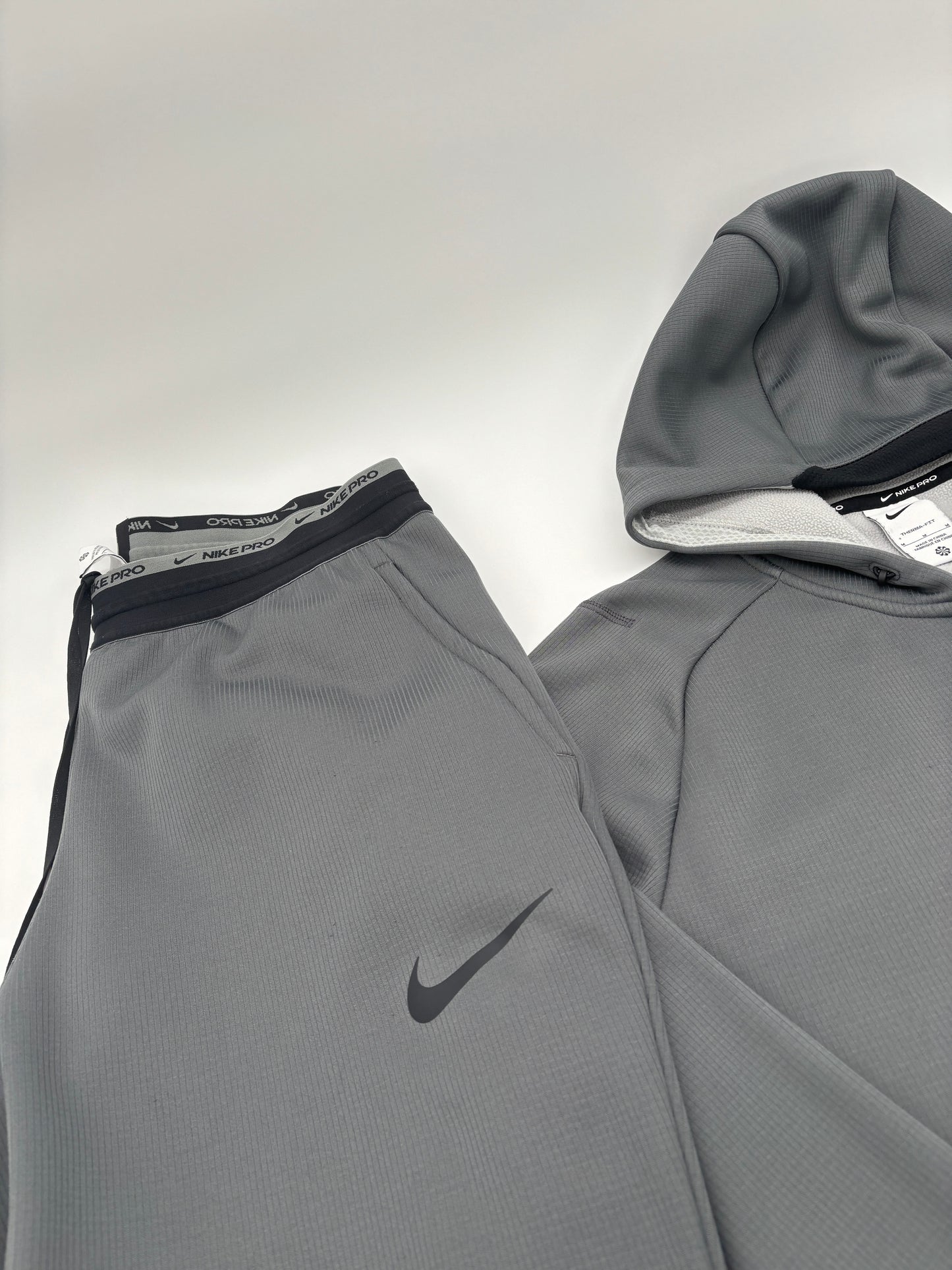 NIKE THERMA TRACKSUIT