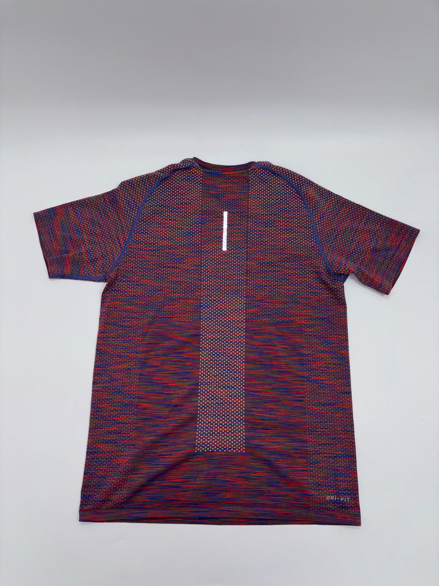 NIKE TECHKNIT T-SHIRT