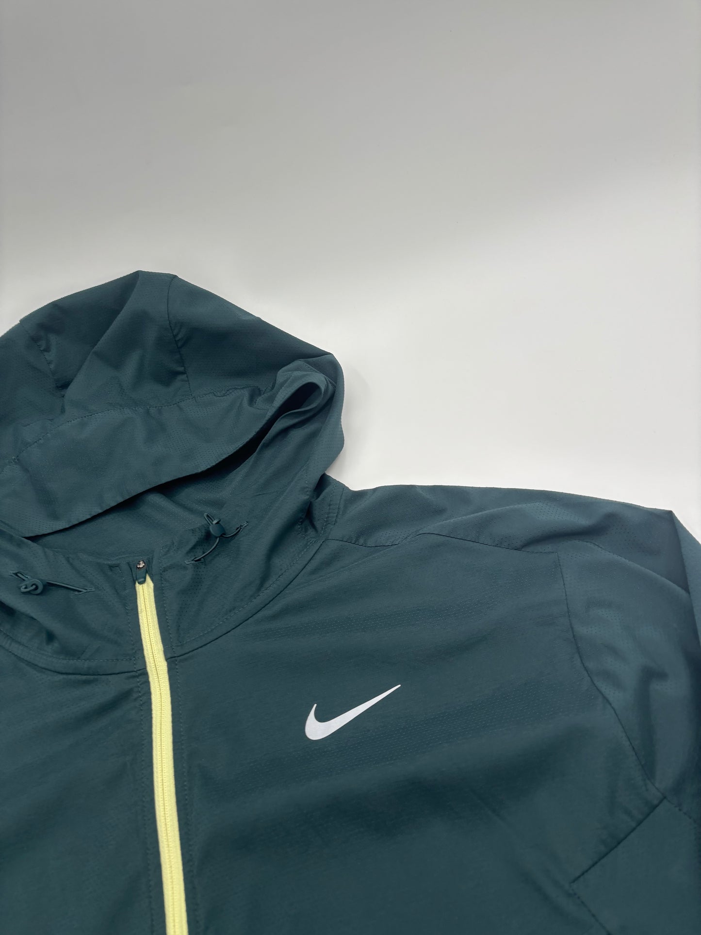 NIKE JACKET