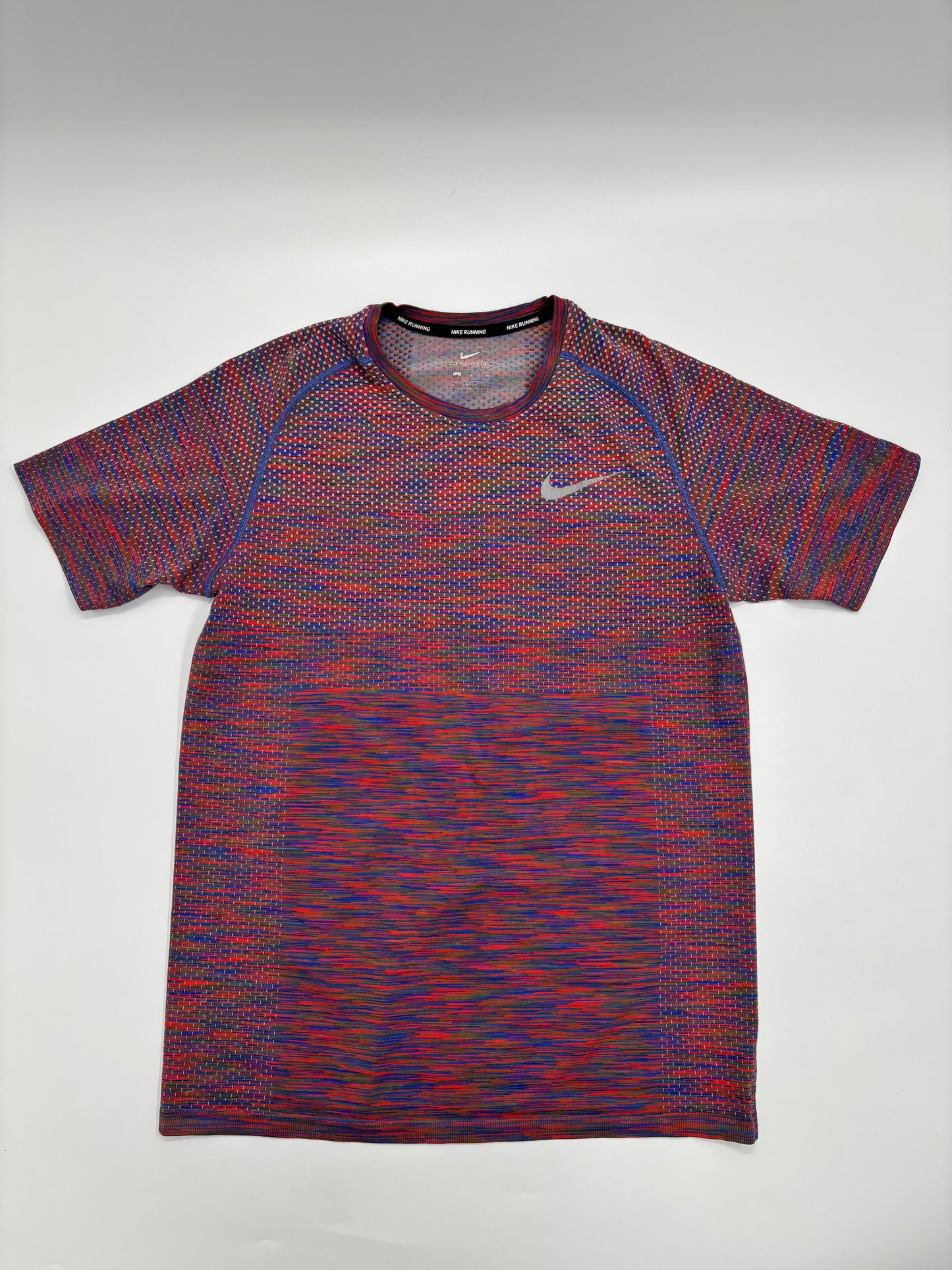 NIKE TECHKNIT T-SHIRT