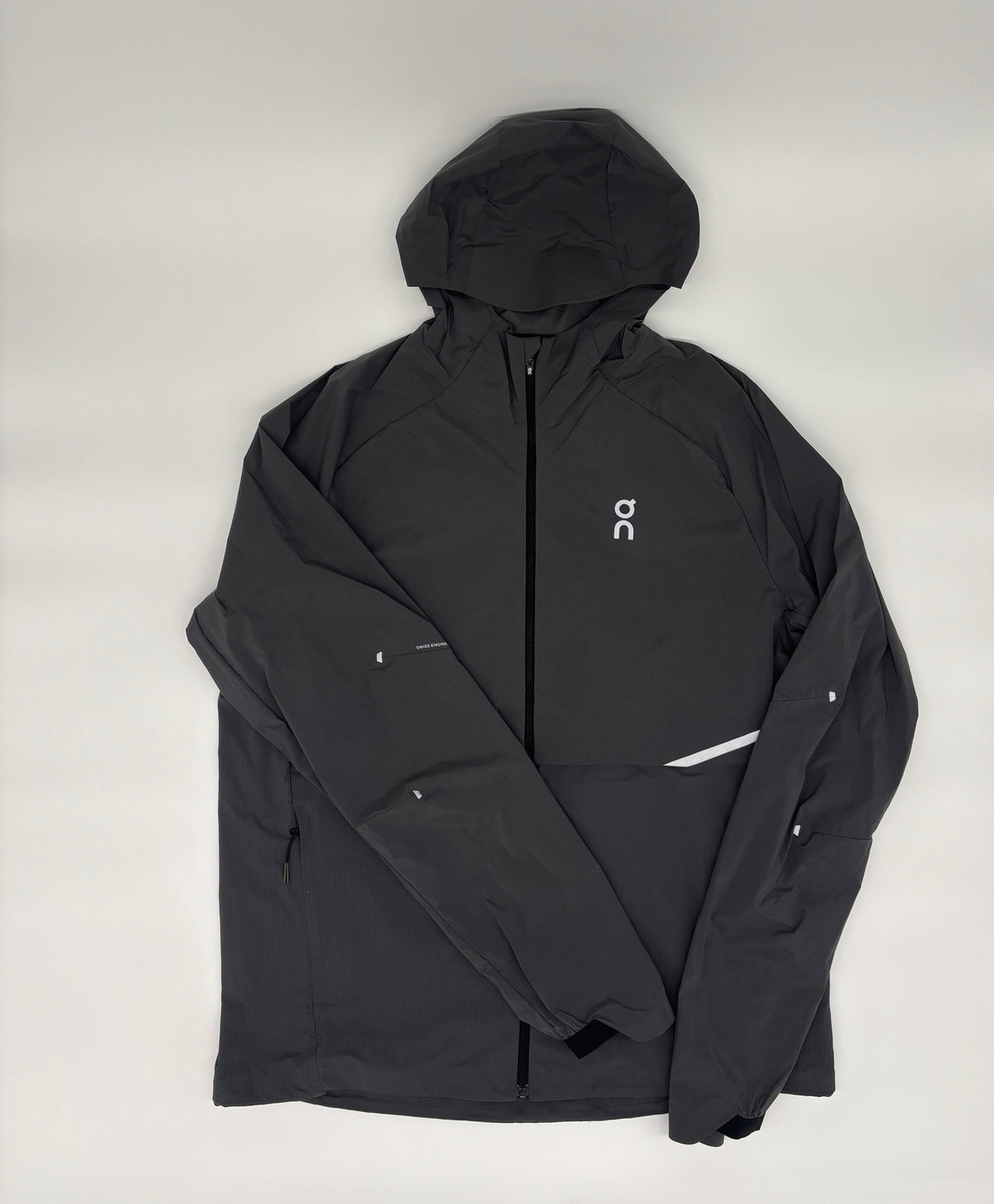 ON RUNNING JACKET