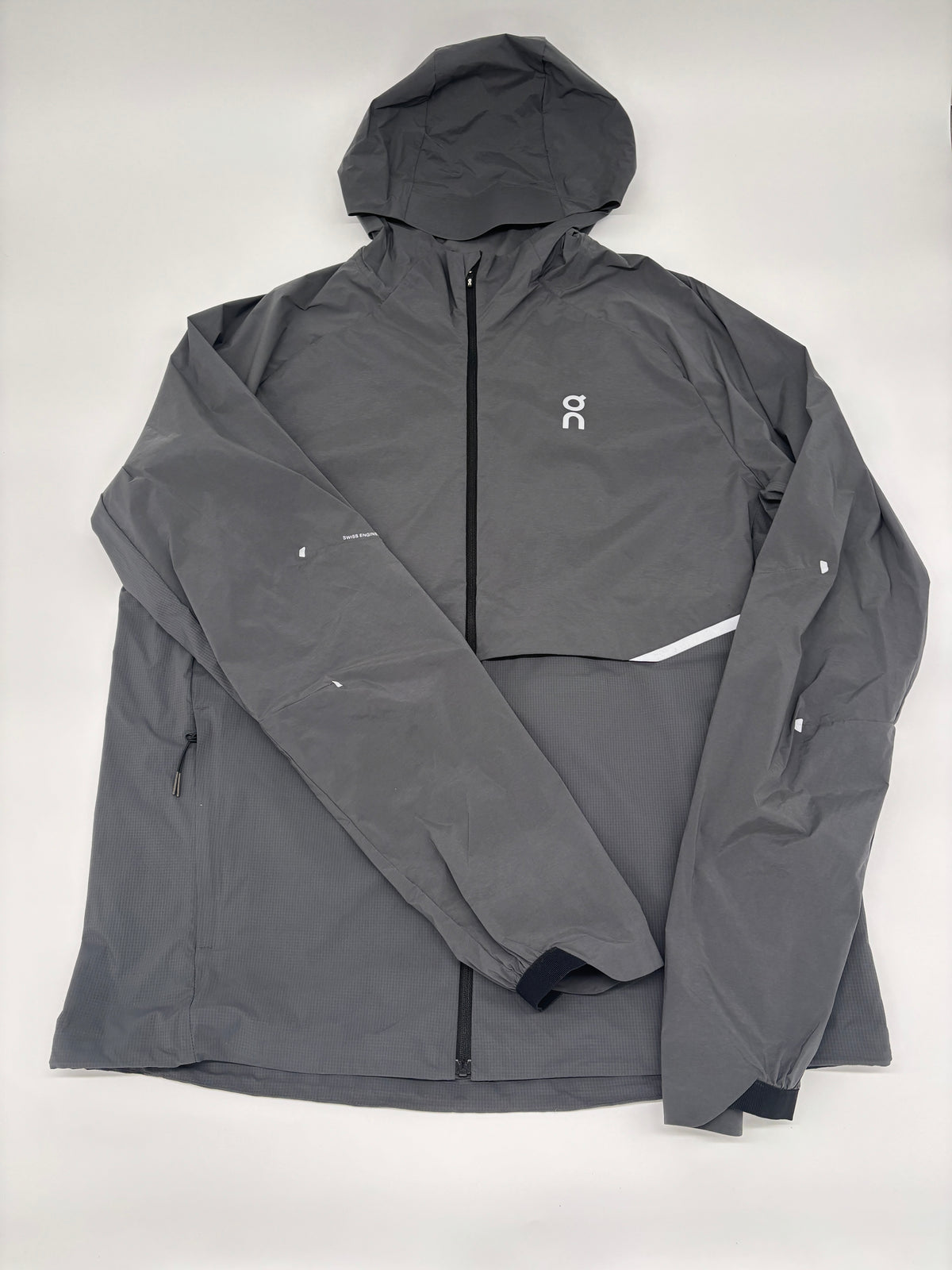 ON RUNNING JACKET