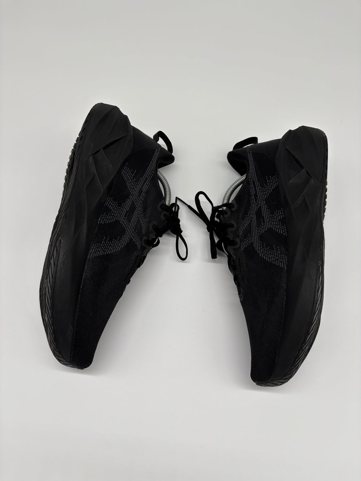 ASICS NOVABLAST TRAINERS