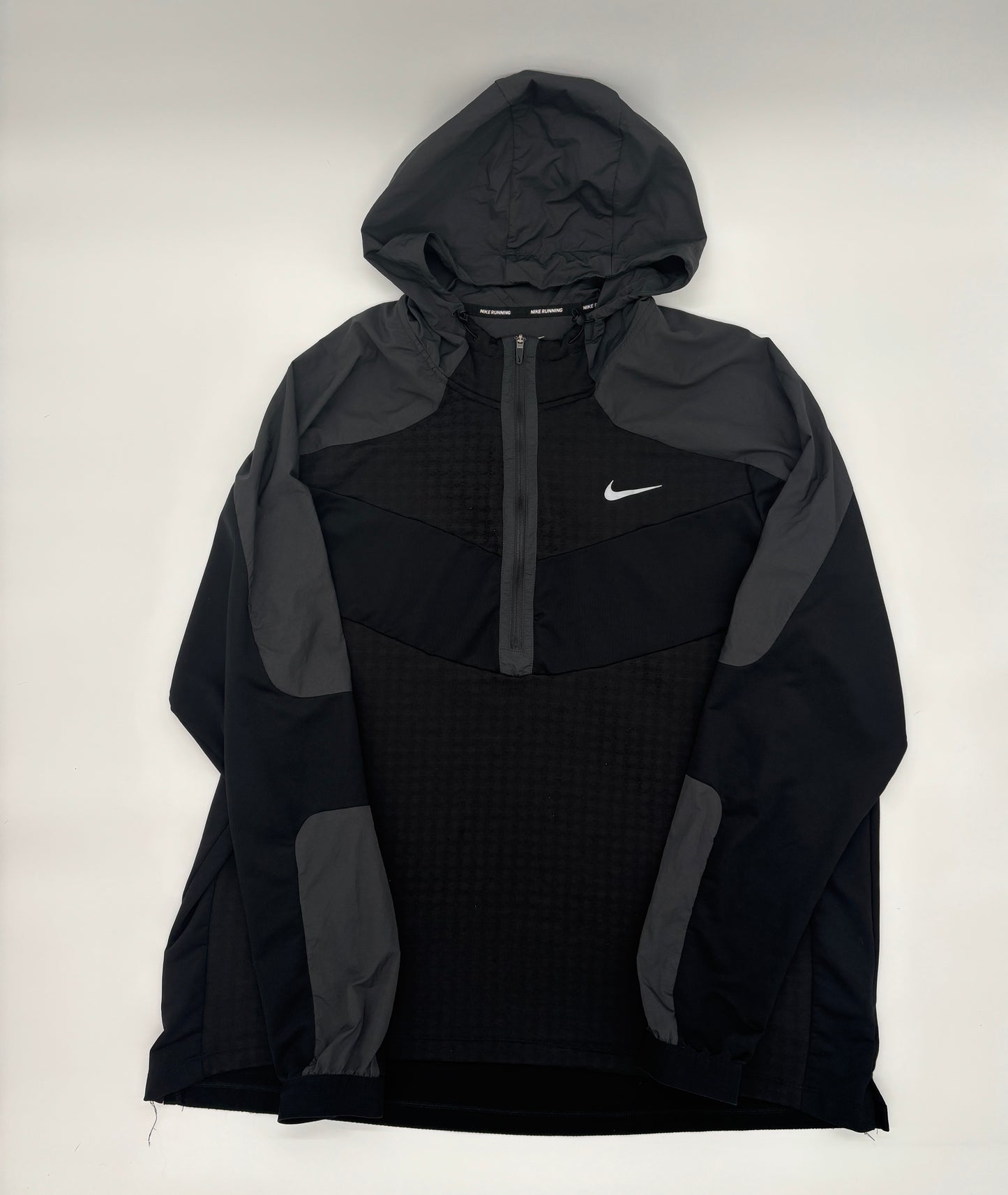 NIKE HALF ZIP