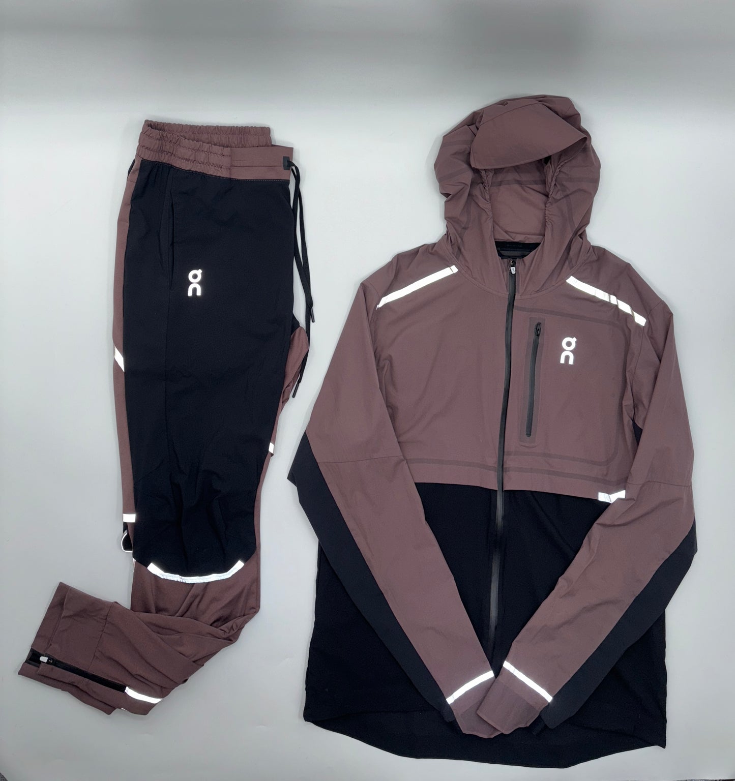 ON RUNNING TRACKSUIT
