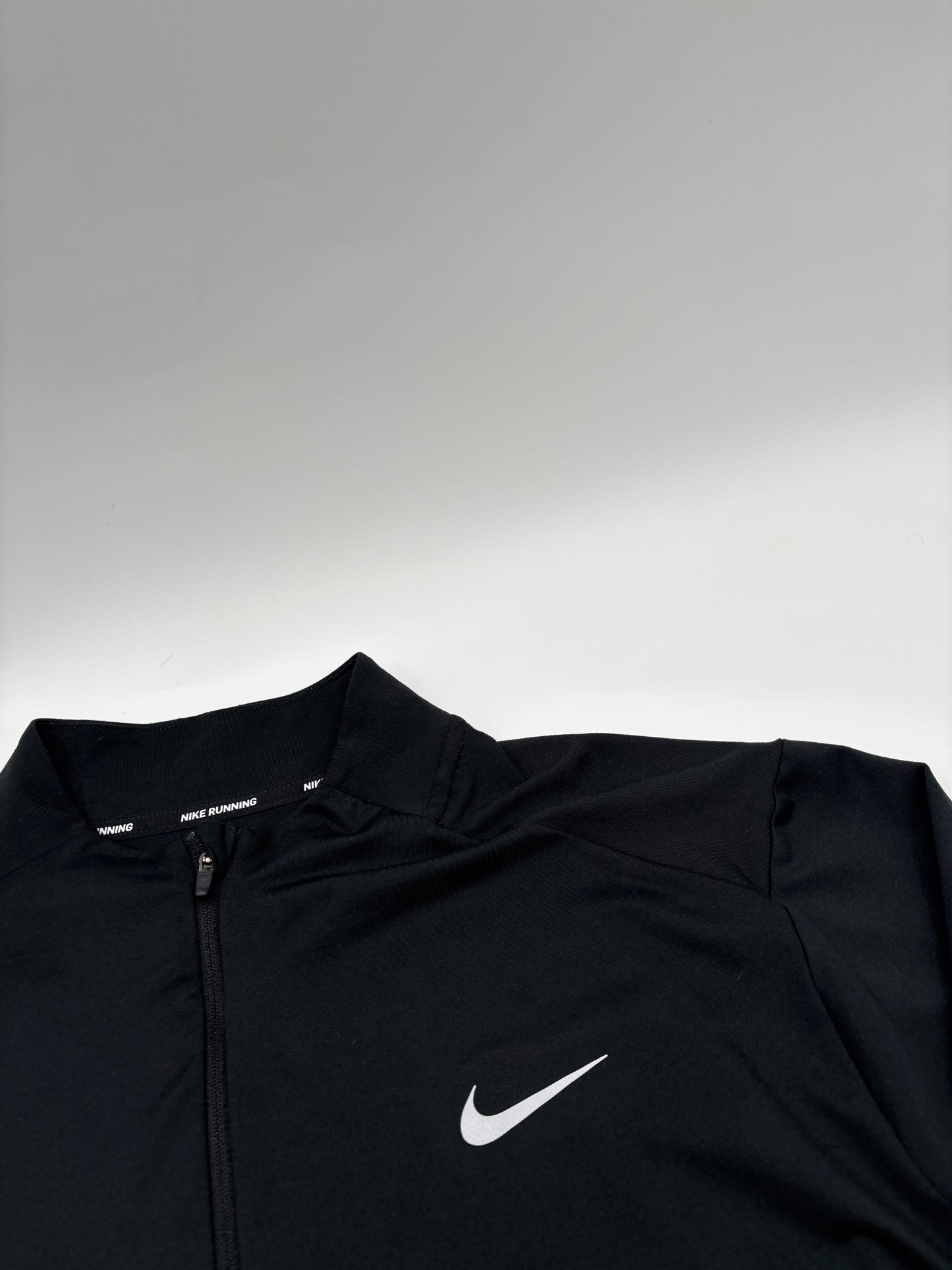 NIKE HALF ZIP