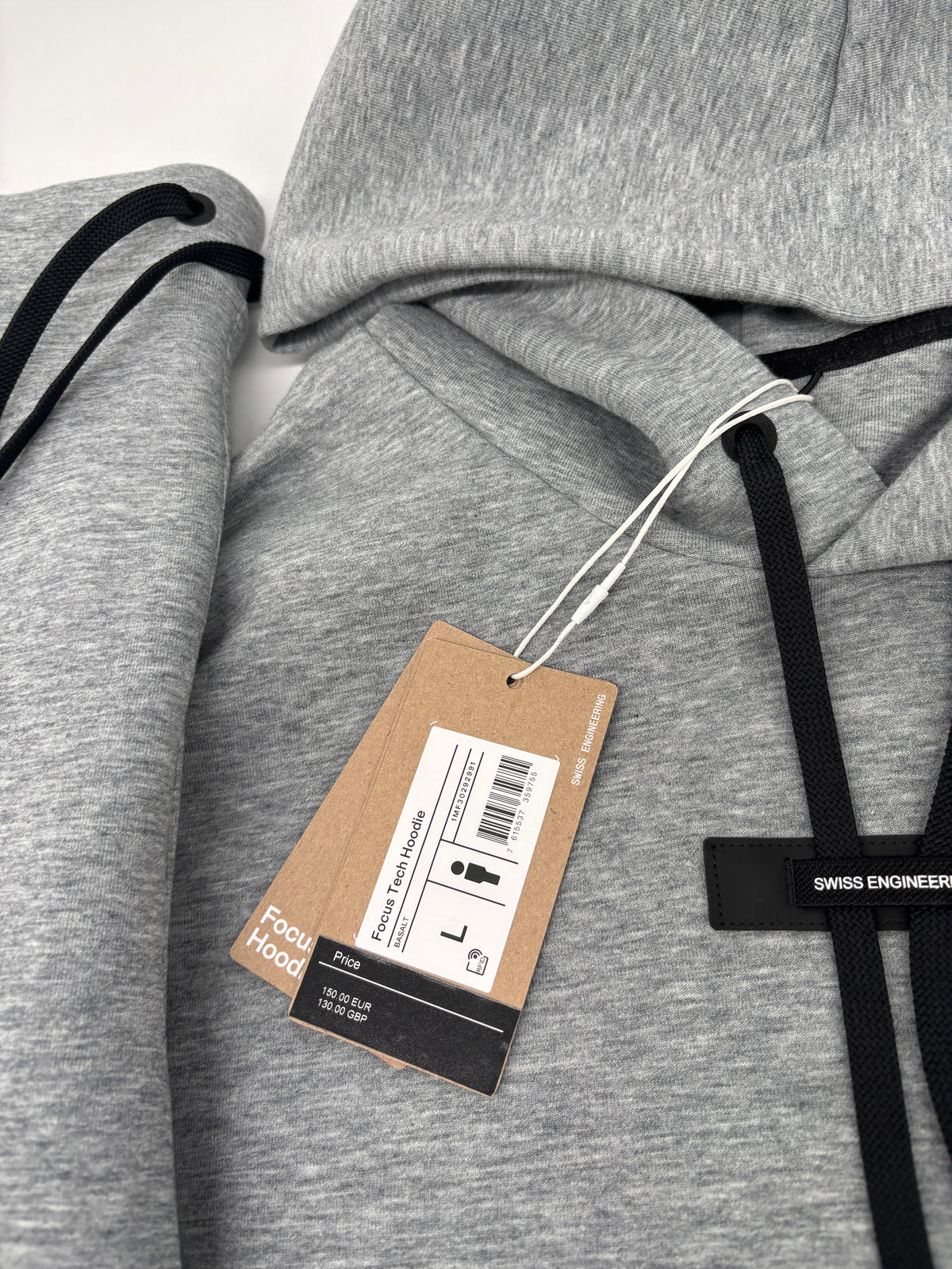 ON RUNNING TRACKSUIT