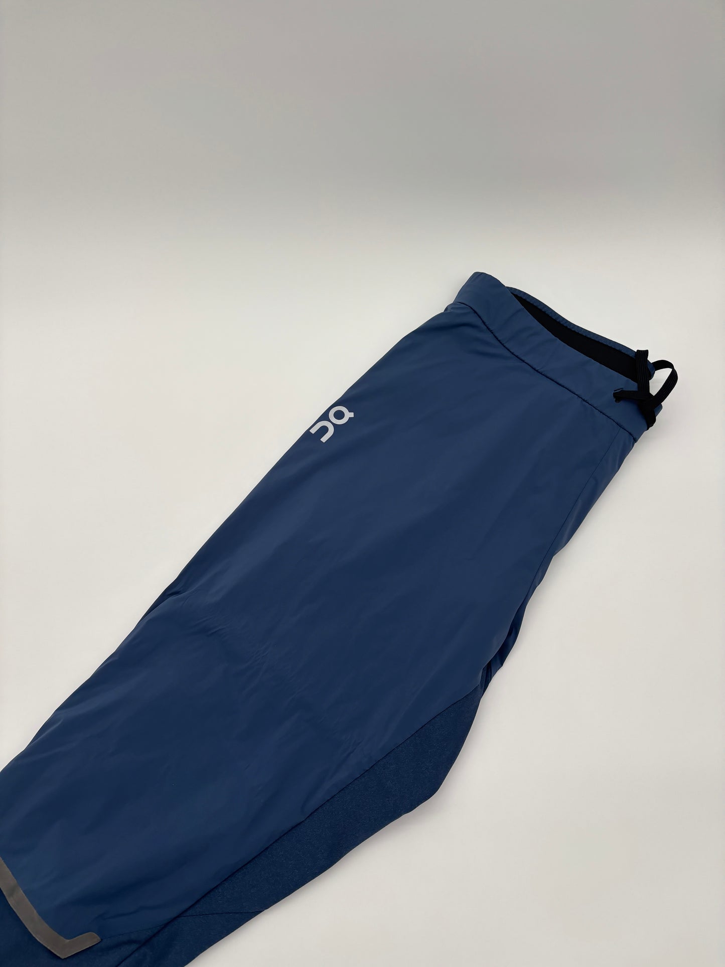 ON RUNNING PANTS
