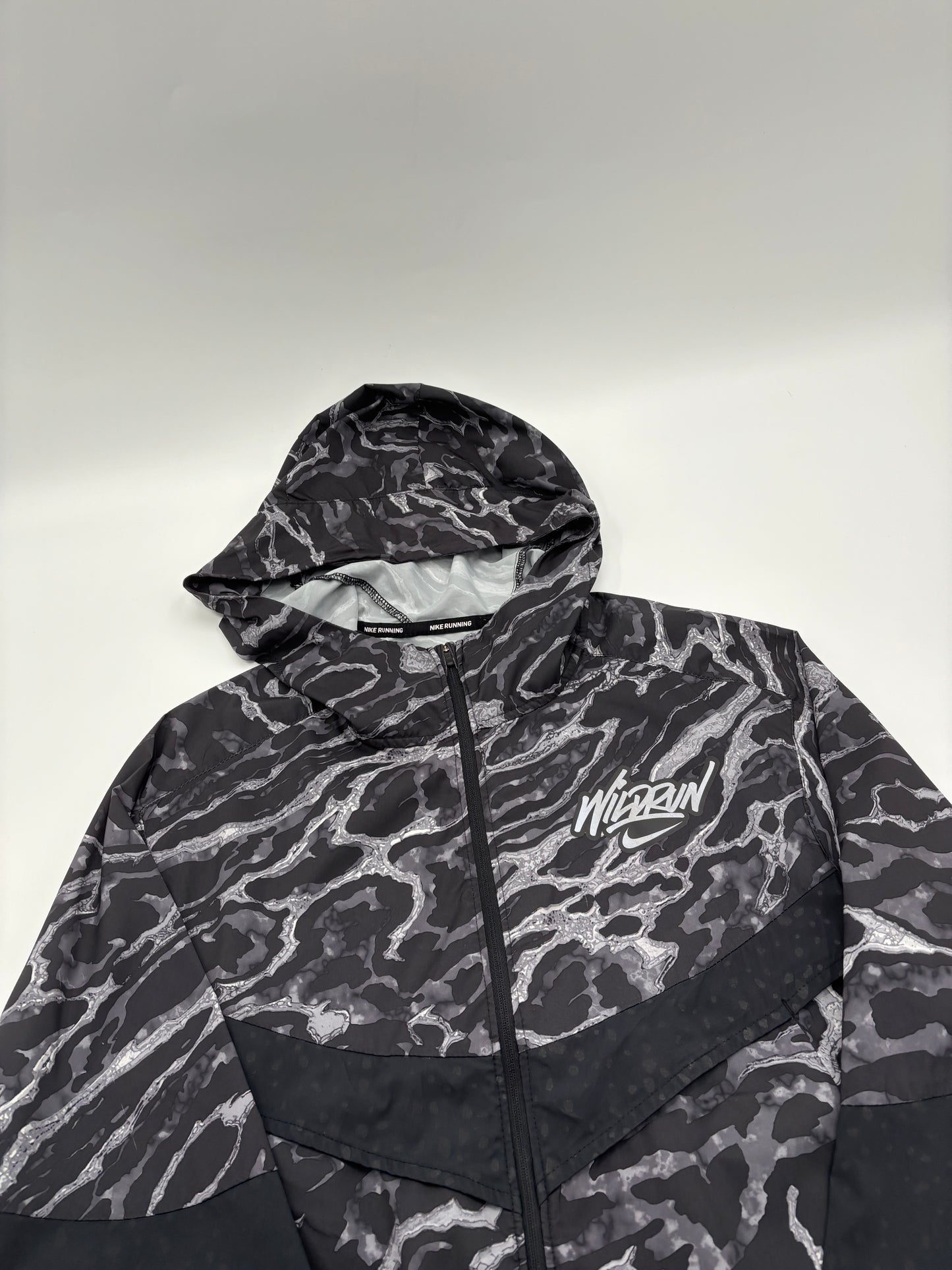 NIKE WILDRUN JACKET