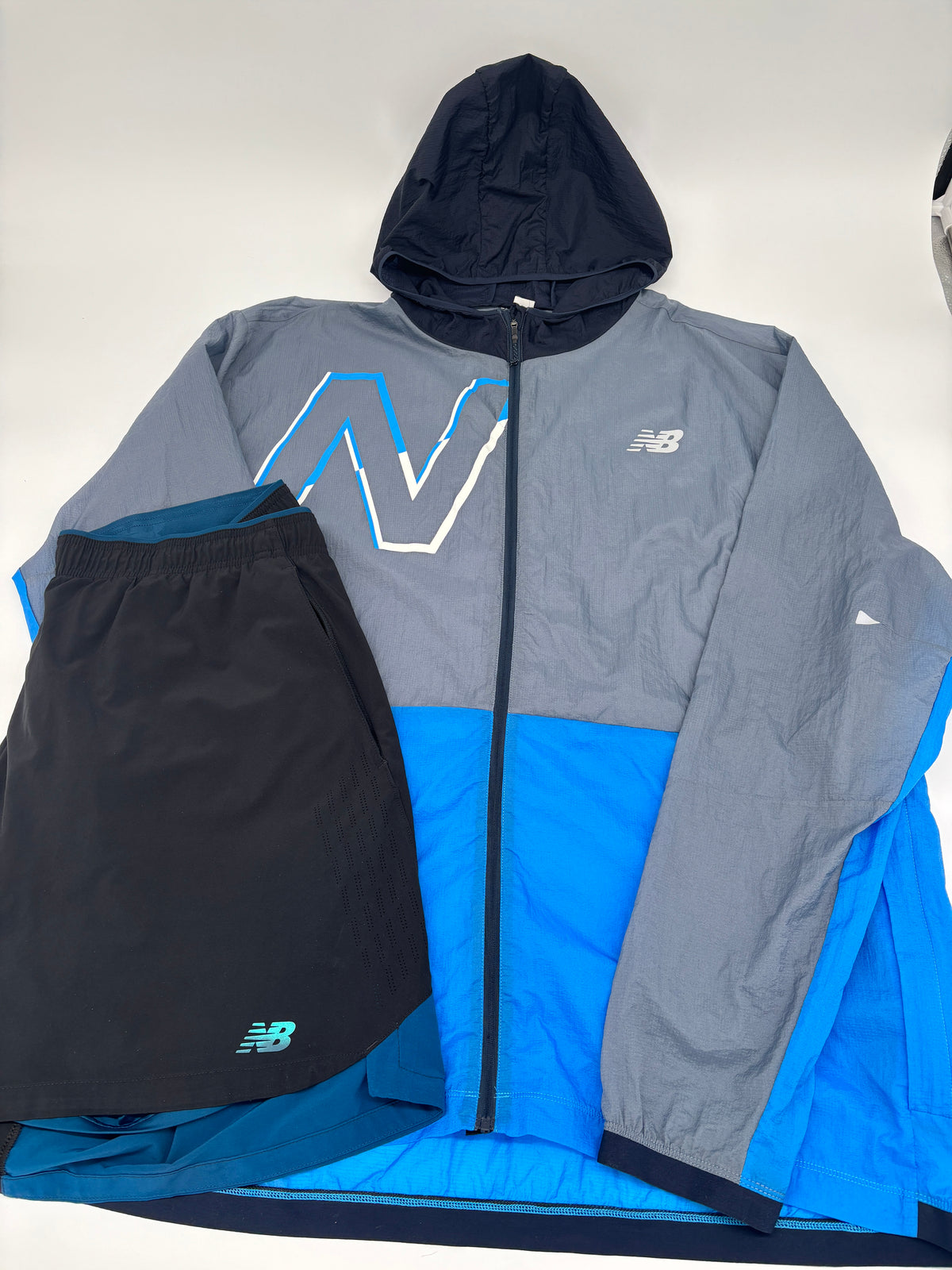 NEW BALANCE SET