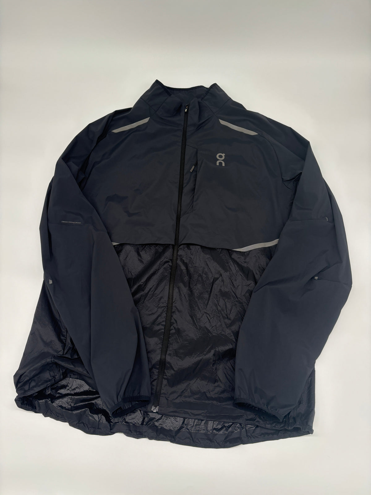 ON RUNNING JACKET