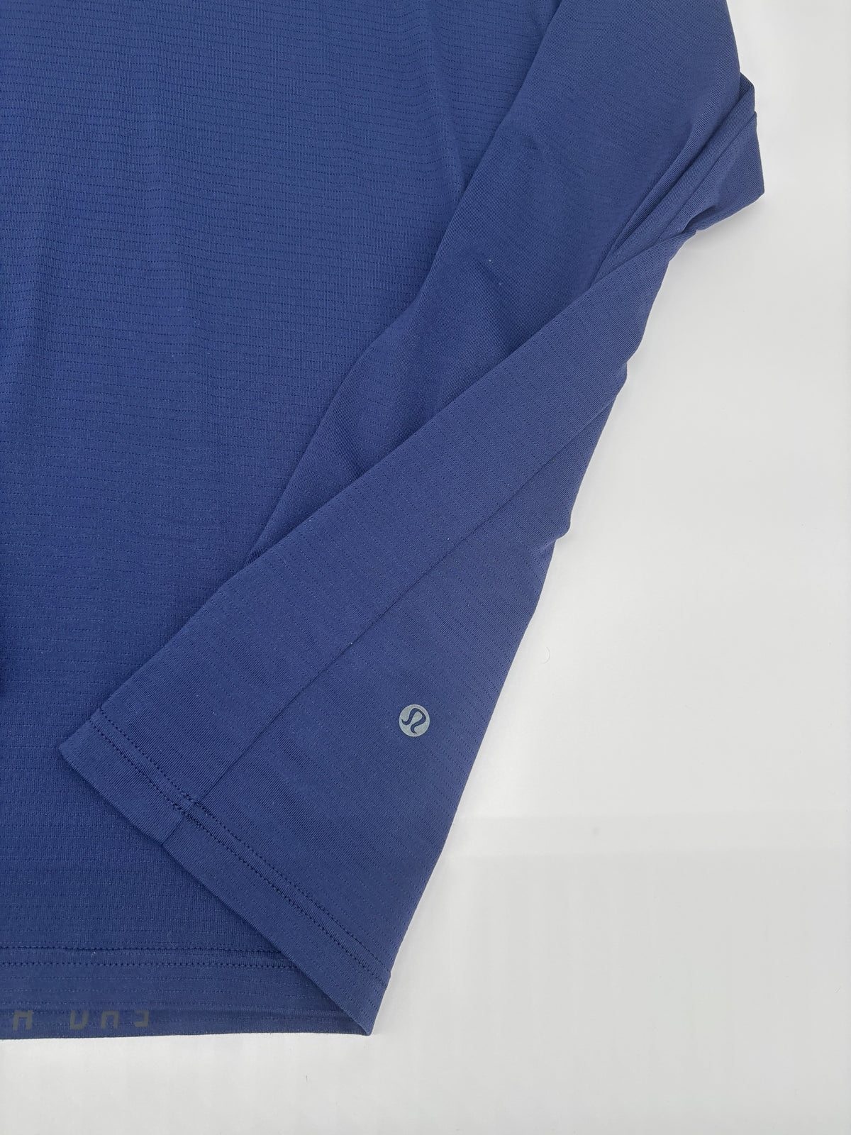 LULULEMON LONG SLEEVED TOP