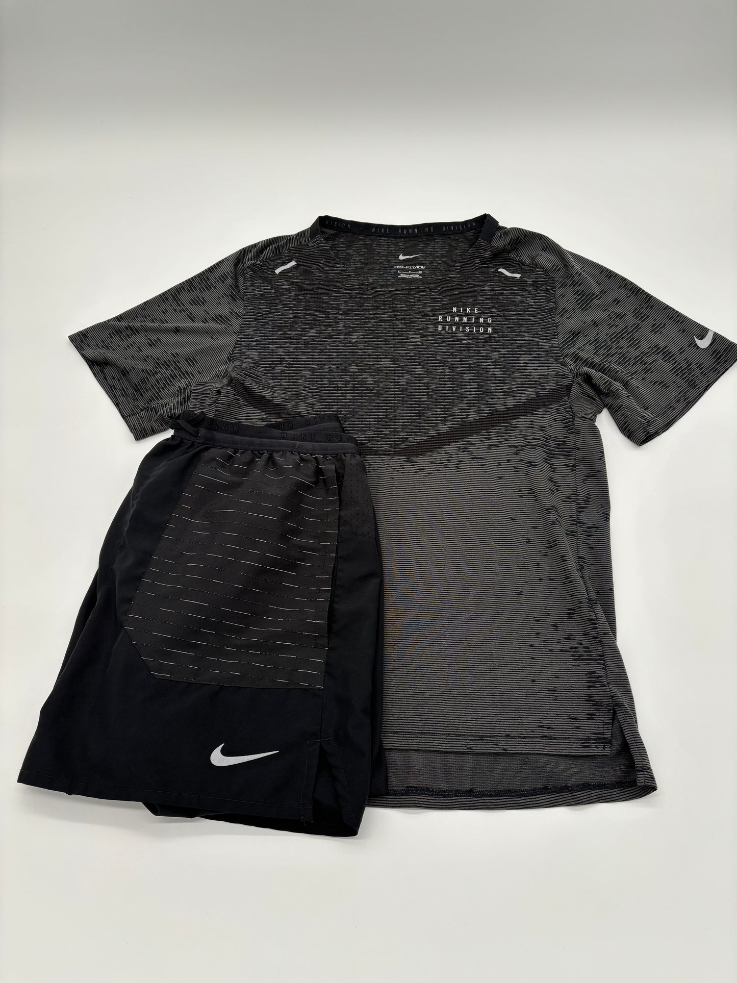 NIKE RUNNING DIVISION SET