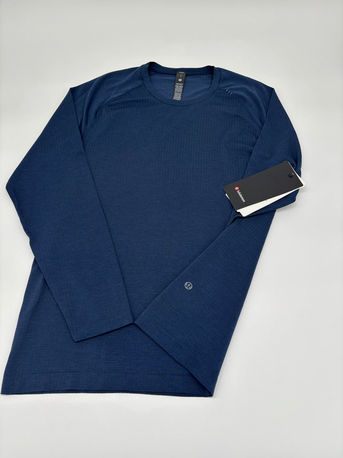 LULULEMON LONG SLEEVED TOP