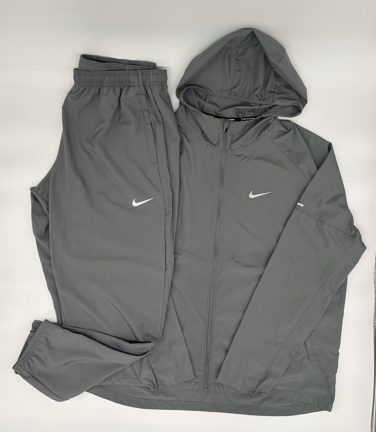 NIKE TRACKSUIT