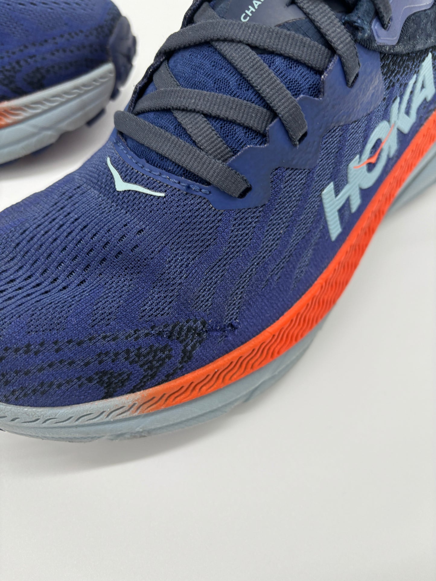 HOKA TRAINERS