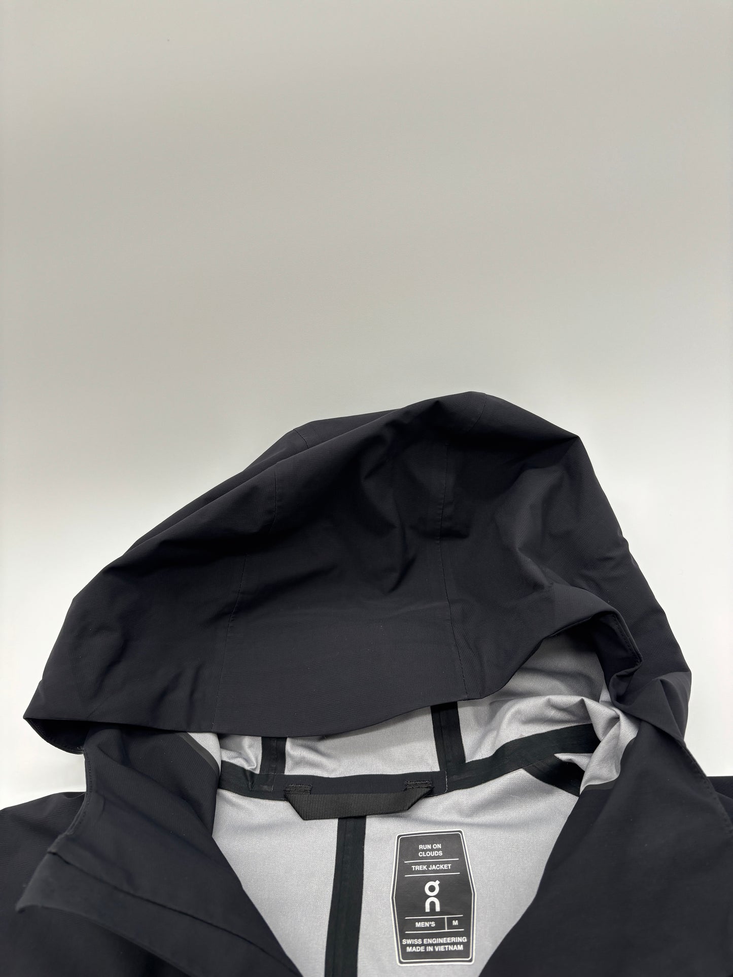 ON RUNNING WATERPROOF JACKET