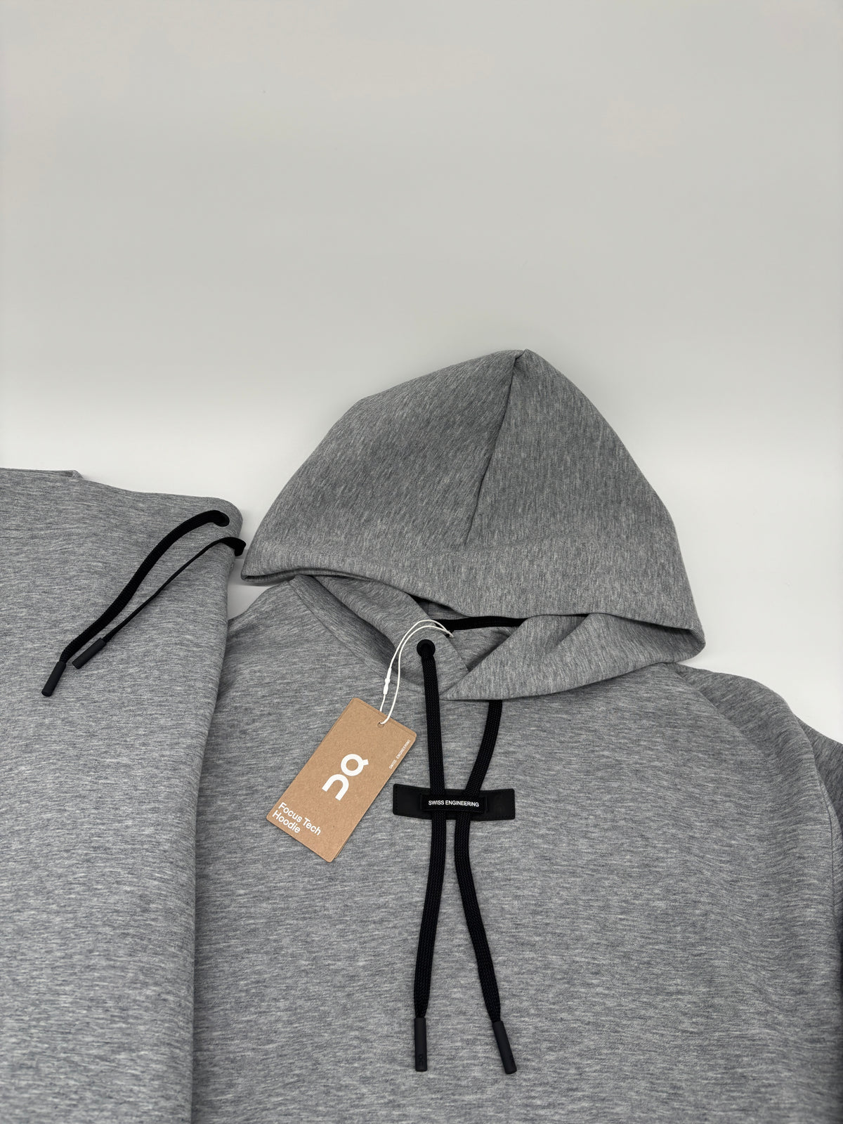 ON RUNNING TRACKSUIT