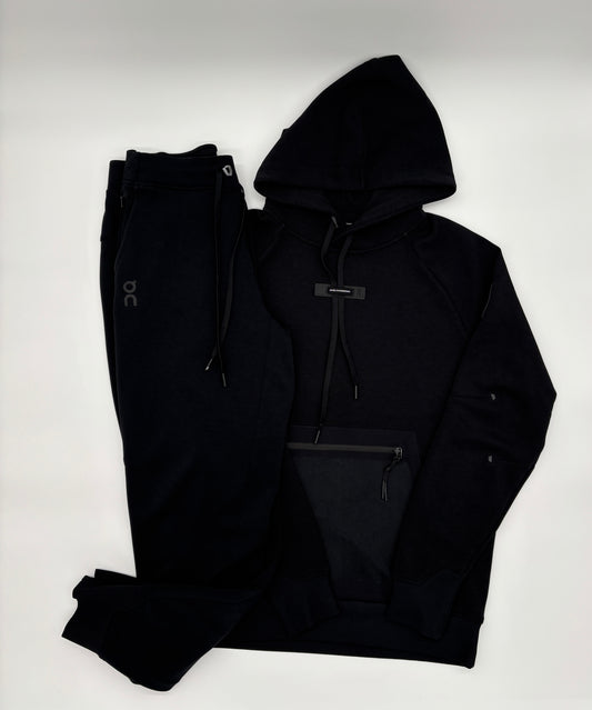 ON RUNNING TRACKSUIT