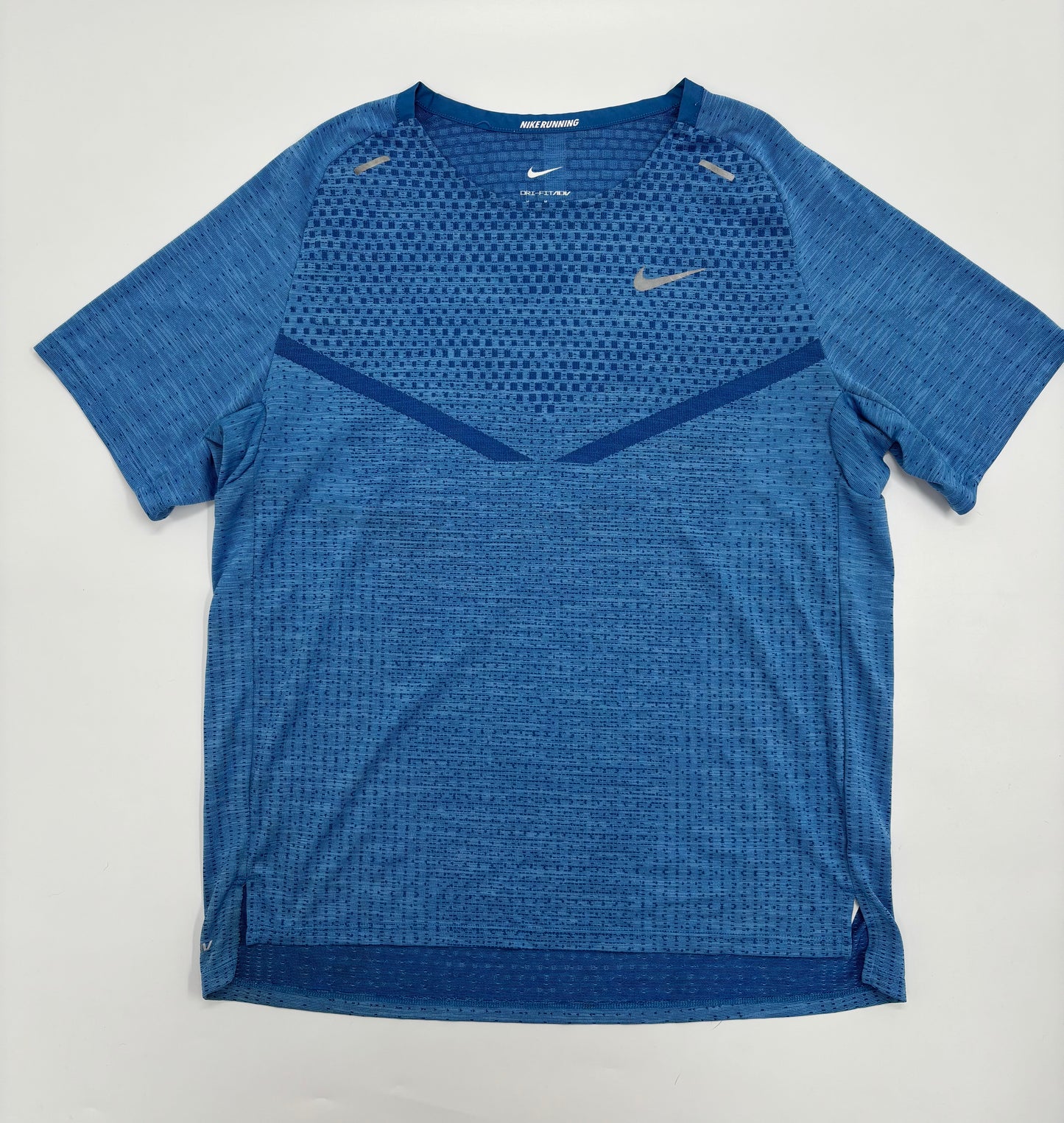 NIKE T-SHIRT