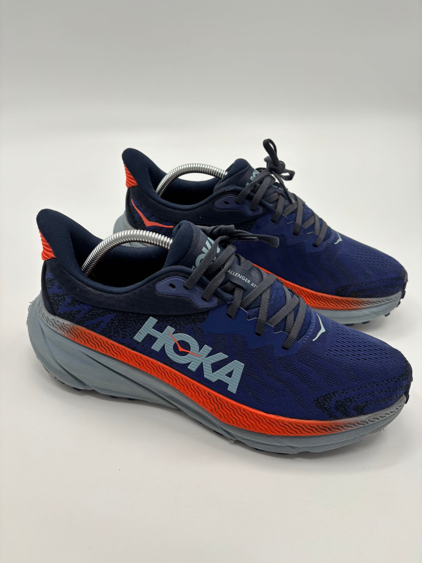 HOKA TRAINERS