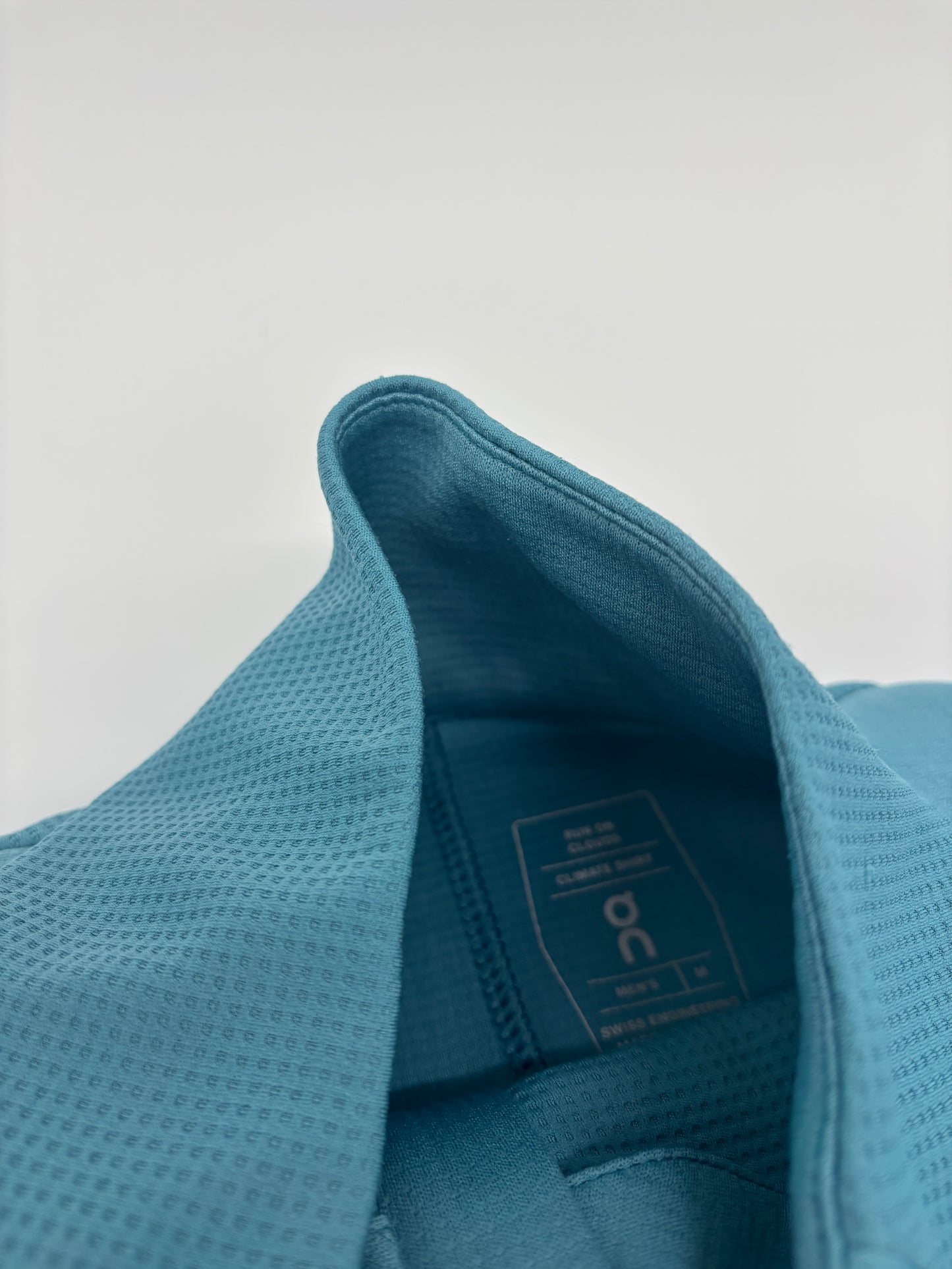 ON RUNNING HALF ZIP