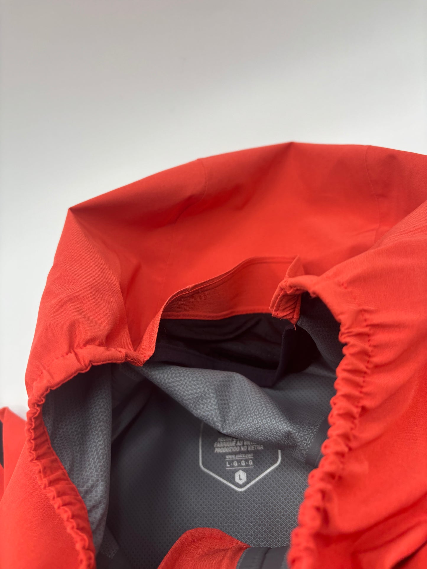 ASICS WATERPROOF JACKET