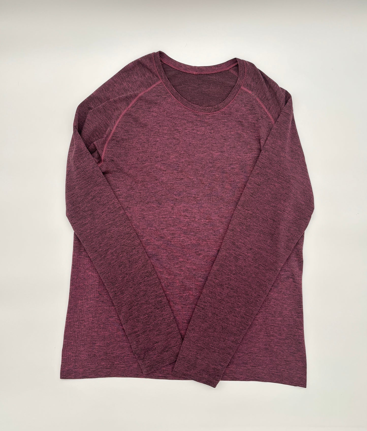 LULULEMON LONG SLEEVED TOP