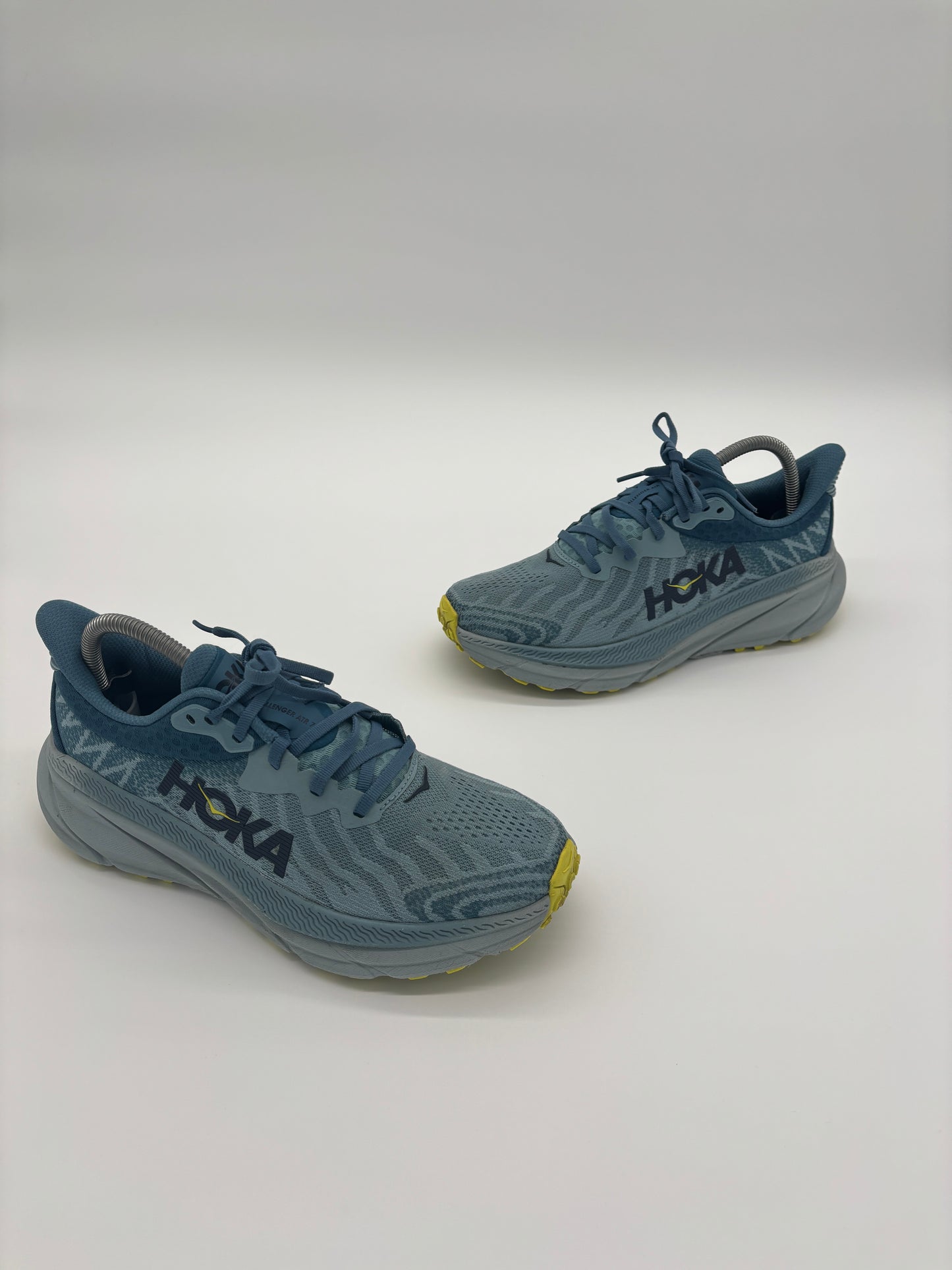 HOKA TRAINERS