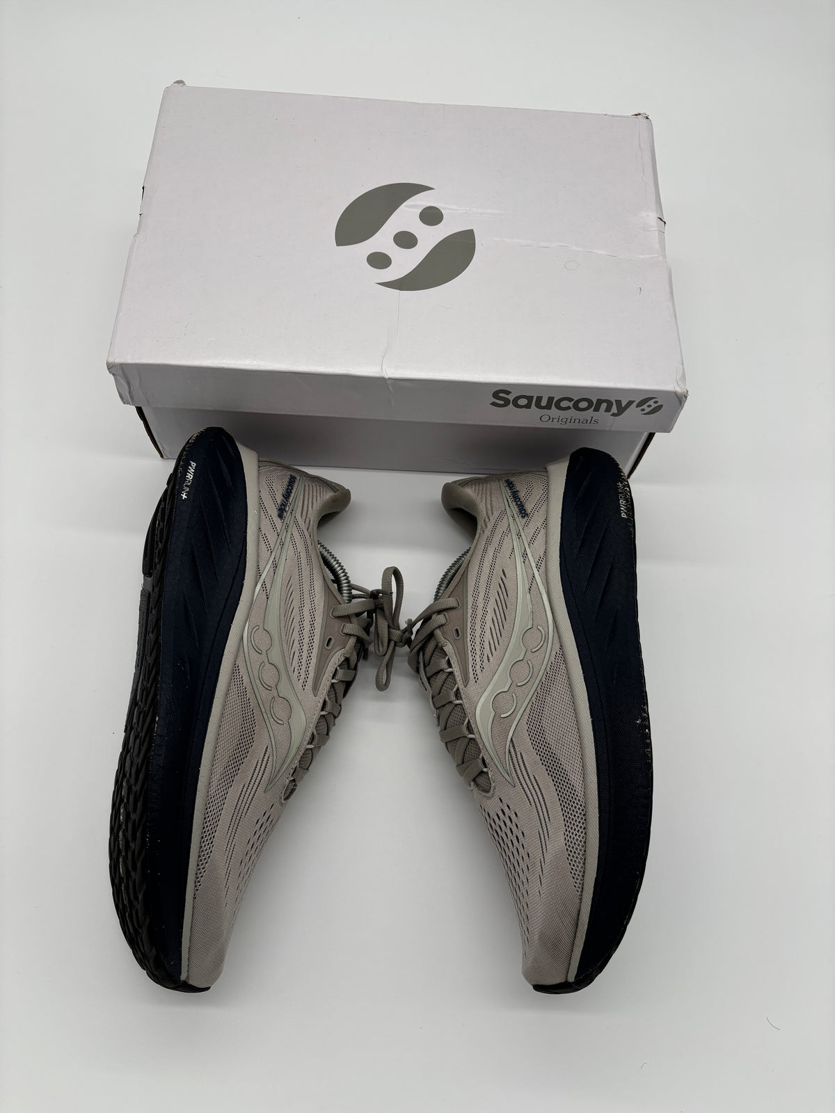 SAUCONY TRAINERS