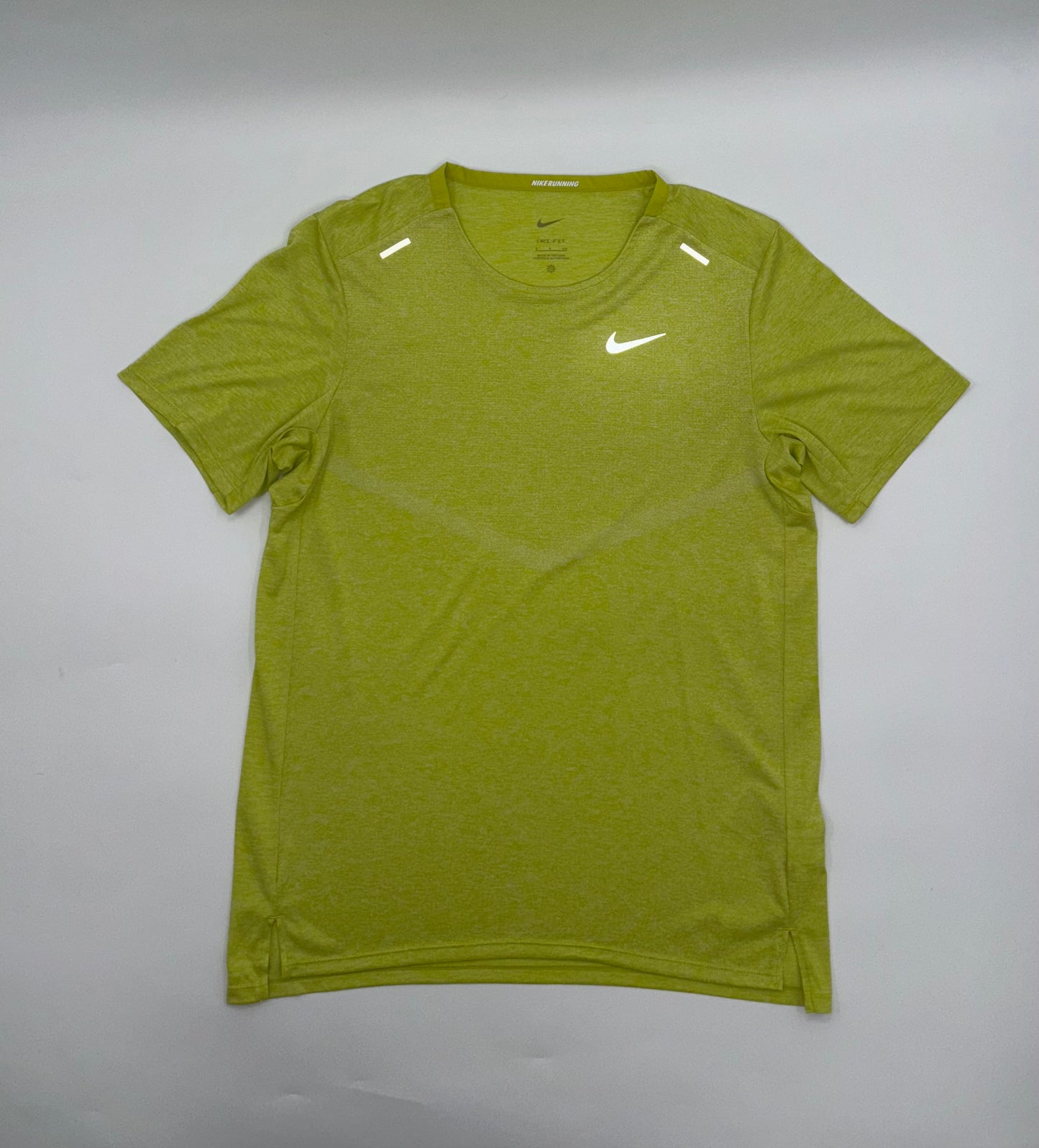 NIKE T-SHIRT