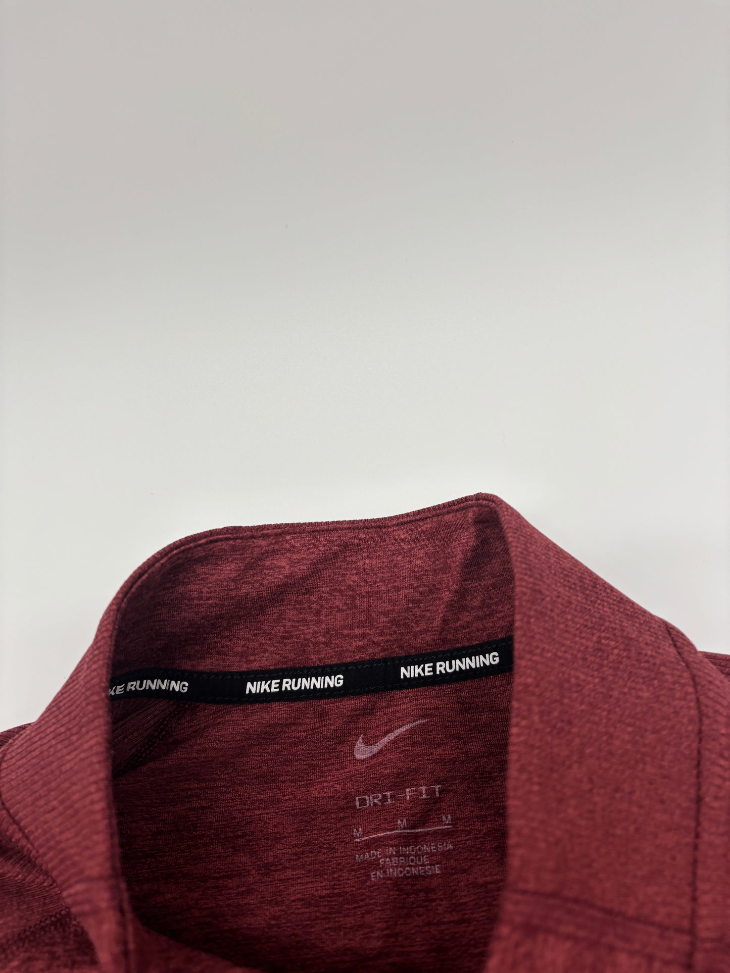 NIKE HALF ZIP