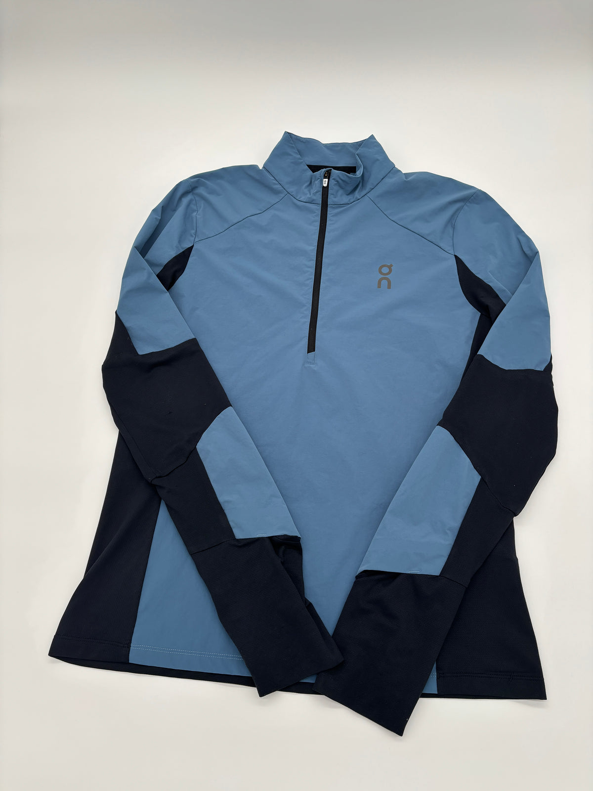 ON RUNNING HALF ZIP