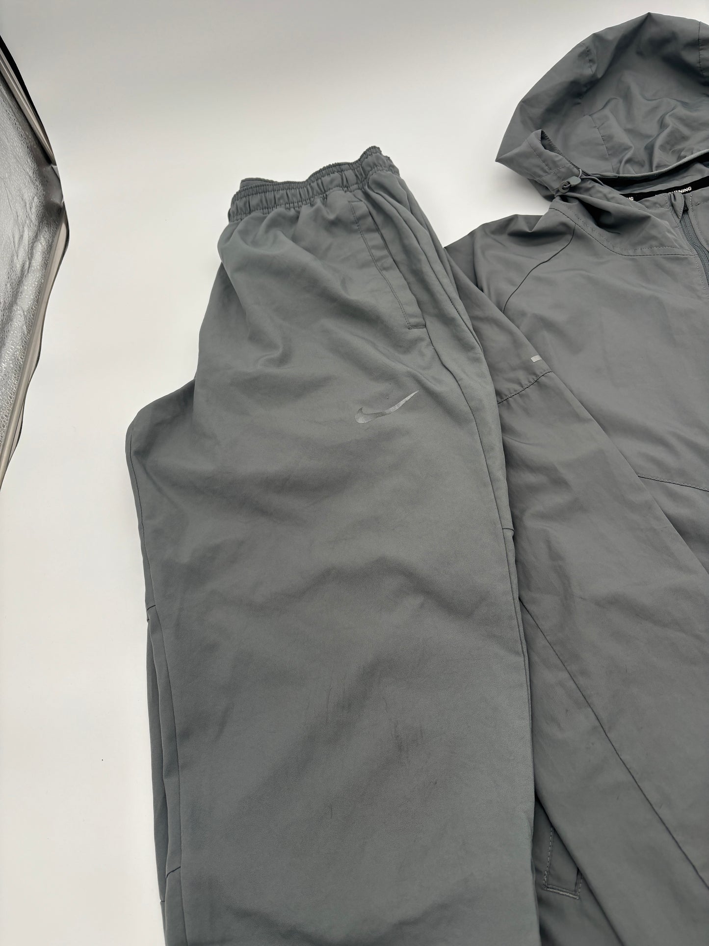 NIKE TRACKSUIT