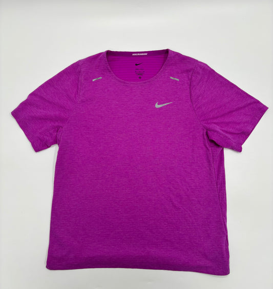 NIKE T-SHIRT