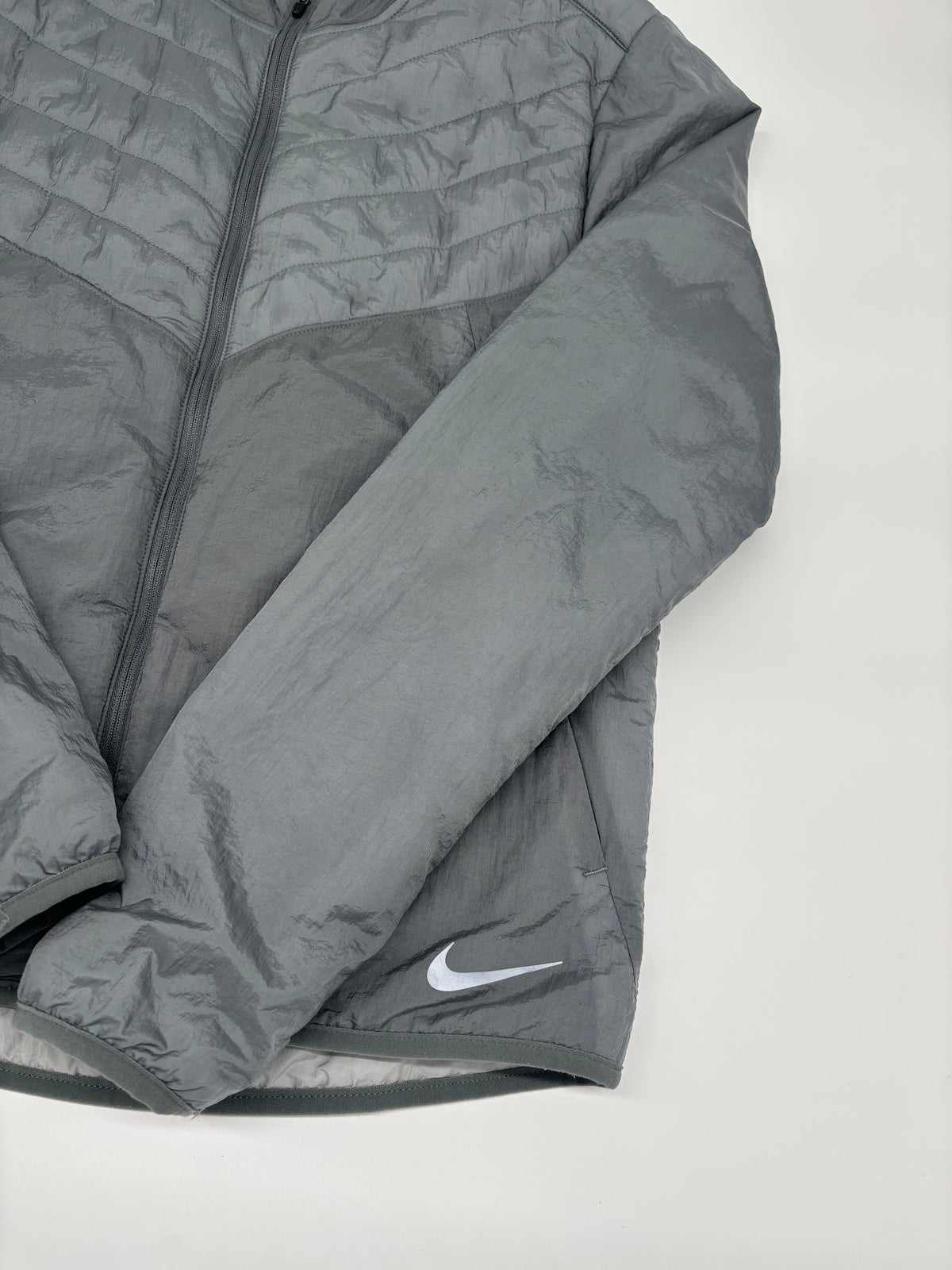 NIKE AEROLAYER JACKET