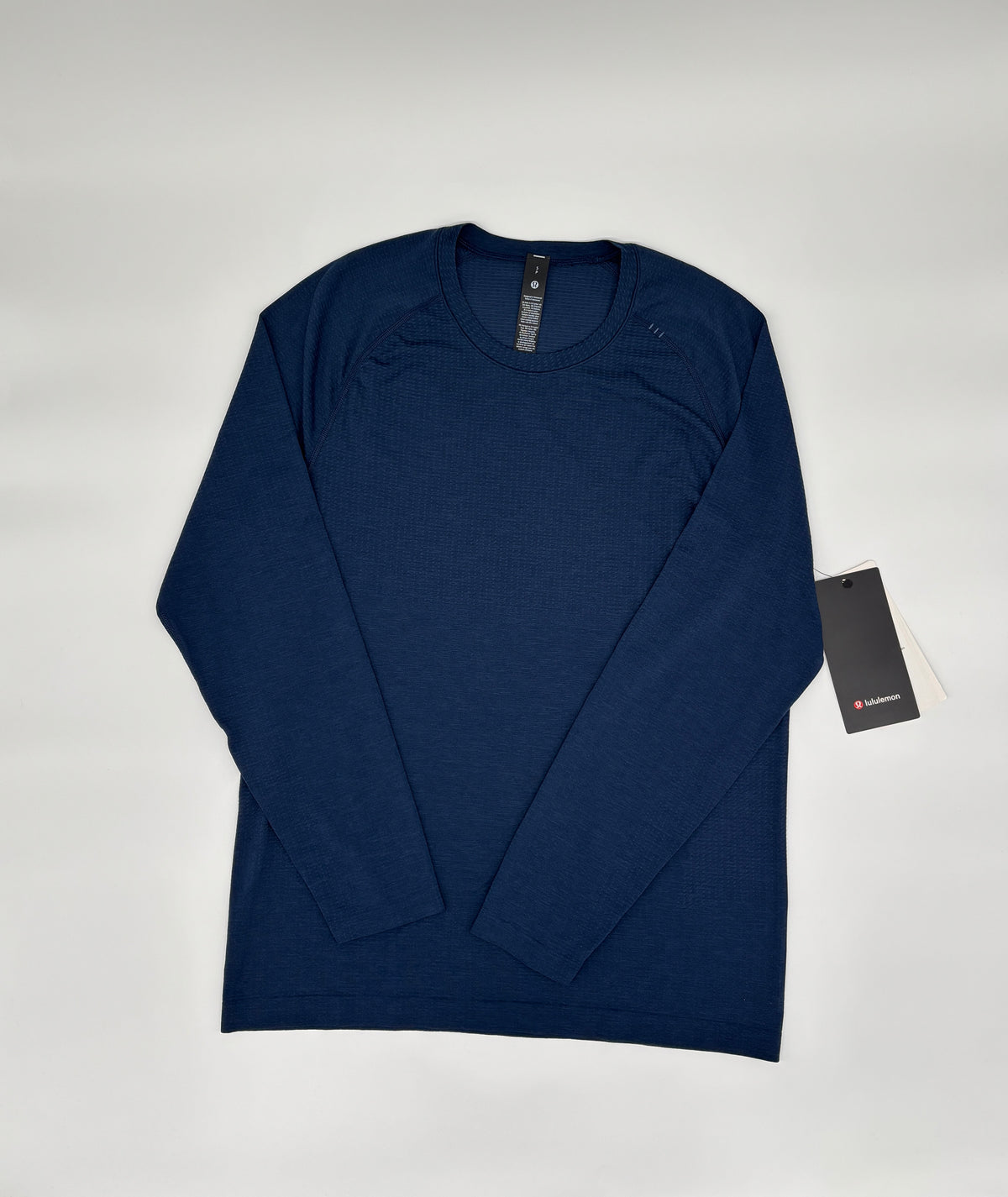 LULULEMON LONG SLEEVED TOP